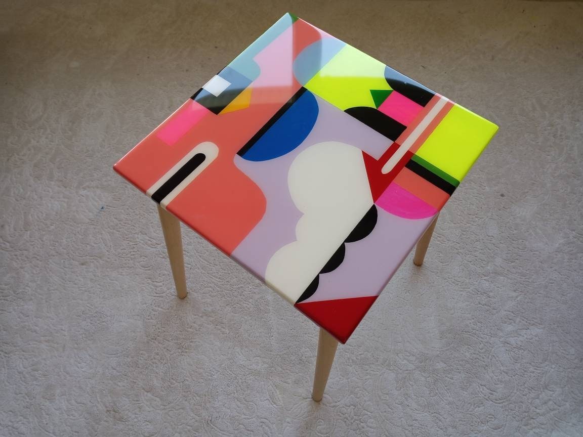 Abstract Pink Resin Side End Funky Coffee Table, Yellow Modern Unique Colorful Living Room Bedside Center Wooden Epoxy Art Sofa Coffee Table
