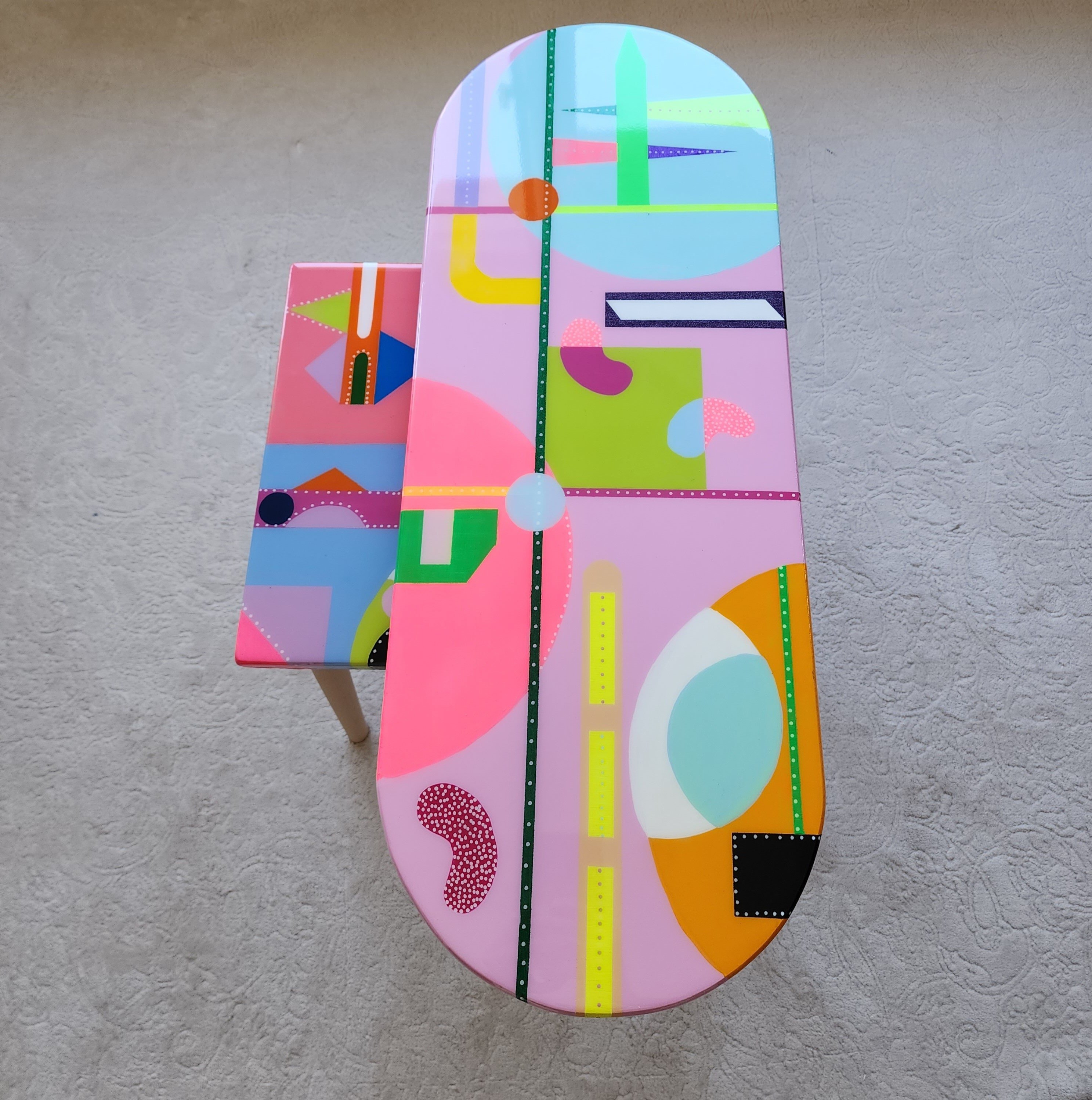 Mid Century Modern Pink Resin Narrow Coffee Tables, Colorful Abstract Vibrant Funky Eclectic Cool Retro Painted Epoxy Side End Pop Art Table