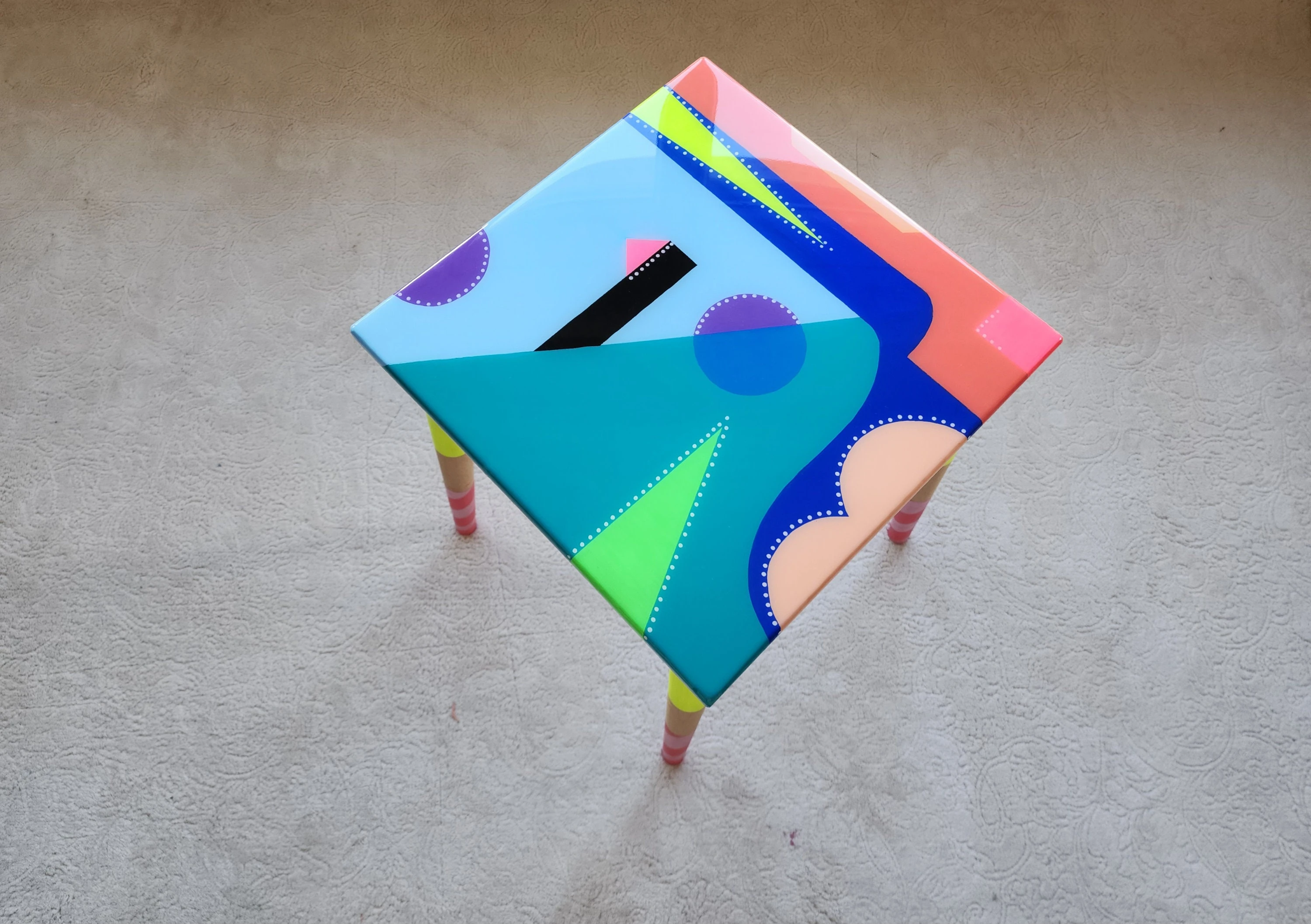 Unusual Pink Blue Funky Colorful Side Narrow Resin Coffee Tables,Maximalist Eclectic Abstract Cool Neon Painted Leg Epoxy Boho Pop Art Table