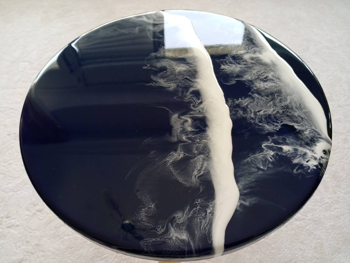 Round Ocean Wave Natural Resin Side Coffee Table,Beach Art Design Modern Small Wooden Sofa End Unique Living Room,Bedroom Bedside Cute Table