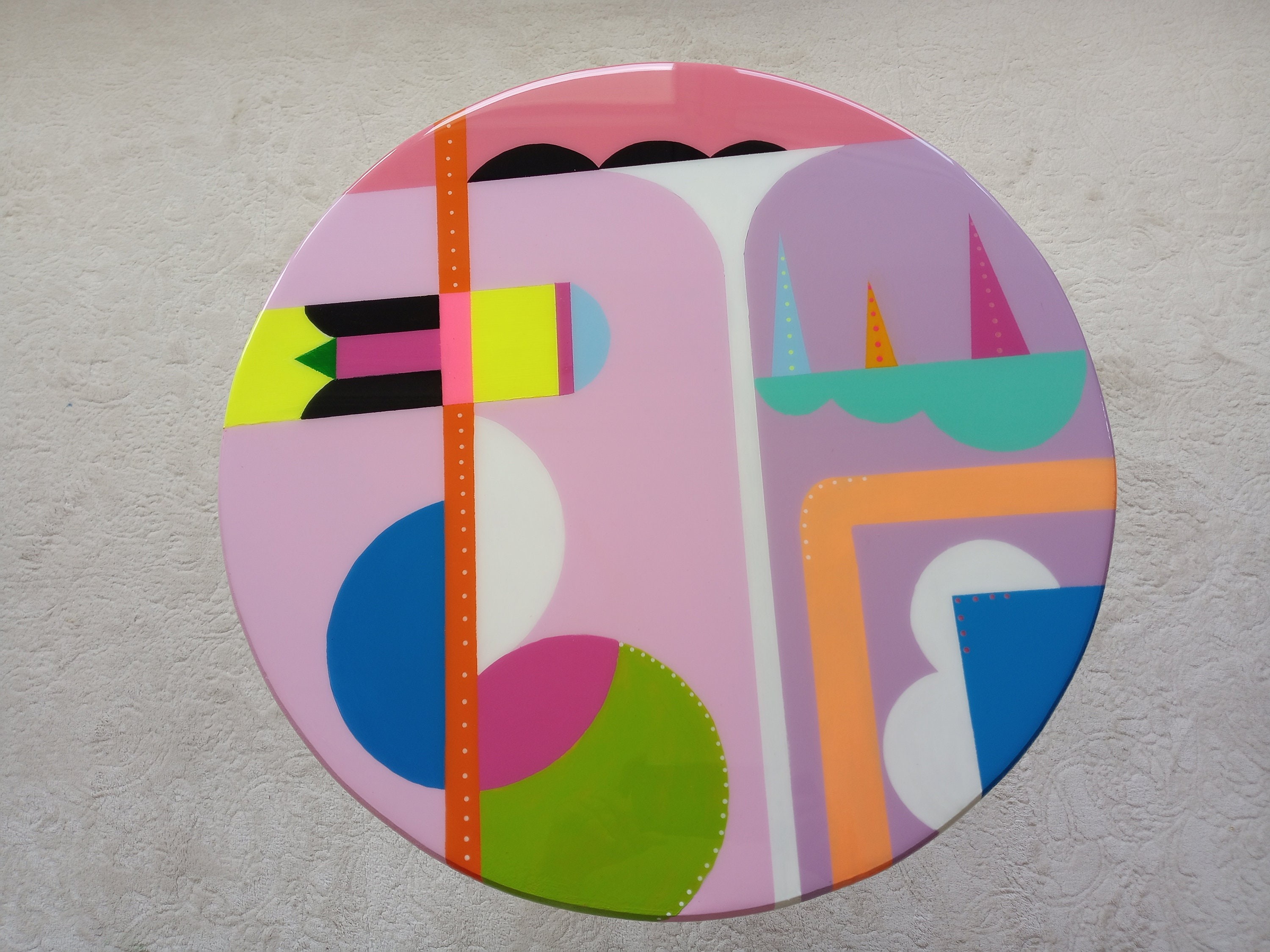 Round Colorful Funky Abstract Boho Resin Table,Pink Purple Groovy Vibrant Wood Rainbow Retro Hippi End Side Cool Luxury Center Coffee Table