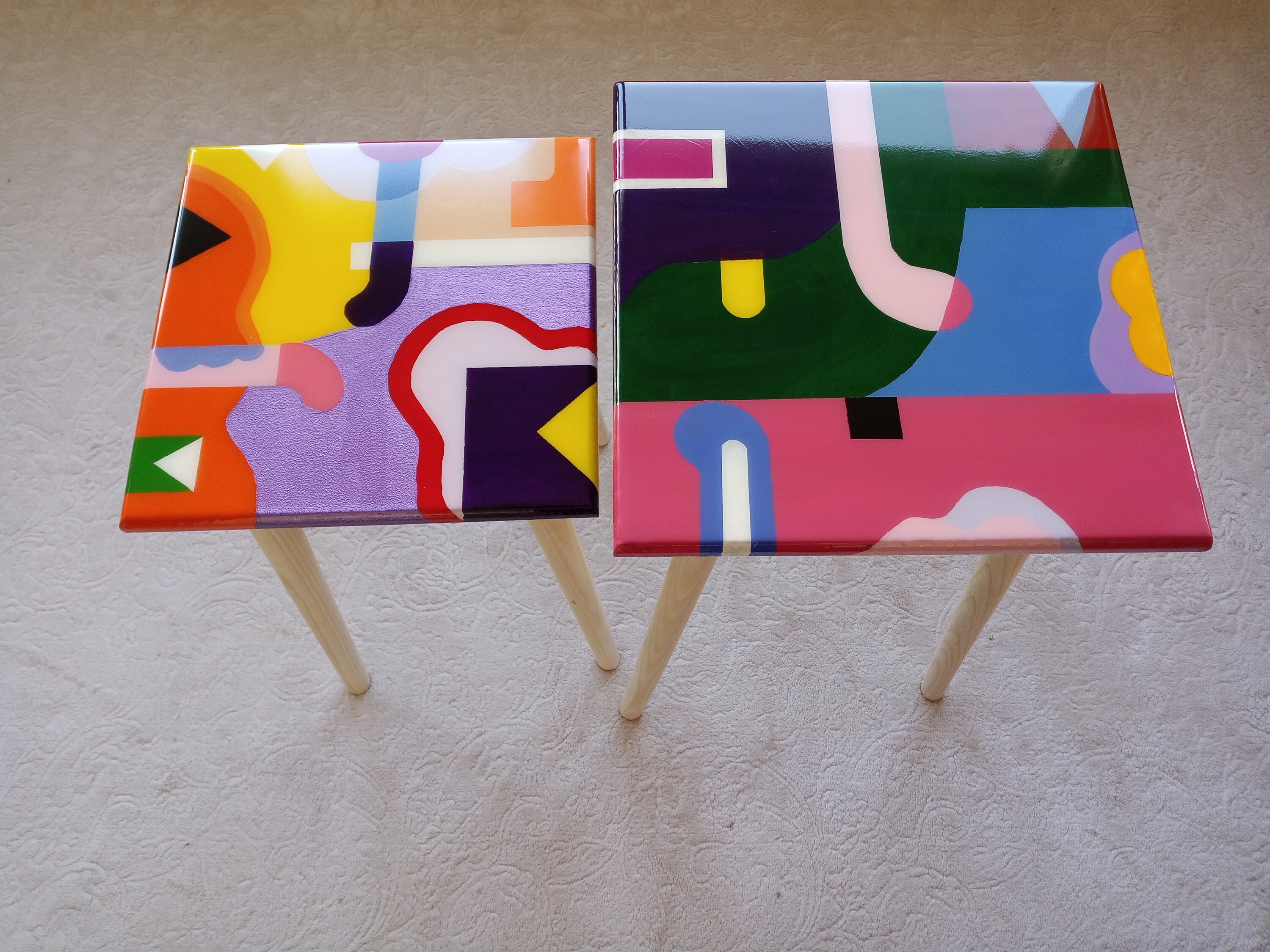 Pink Purple Boho Resin Side End Coffee Tables, Unique Wood Bedside Living Room Modern Funky Epoxy Painted Unique Abstract Coffee Table Gift