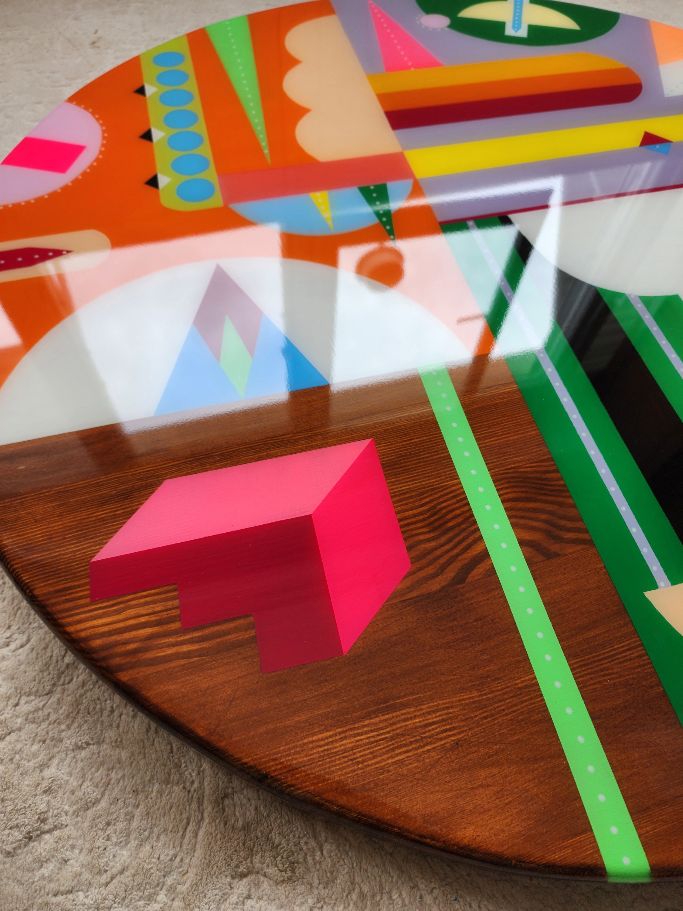 Round Wood Handmade Colorful Painted Epoxy Resin Table Top For Living Room Dinning Room Center Bedroom Office Custom Retro Artwork Table Top