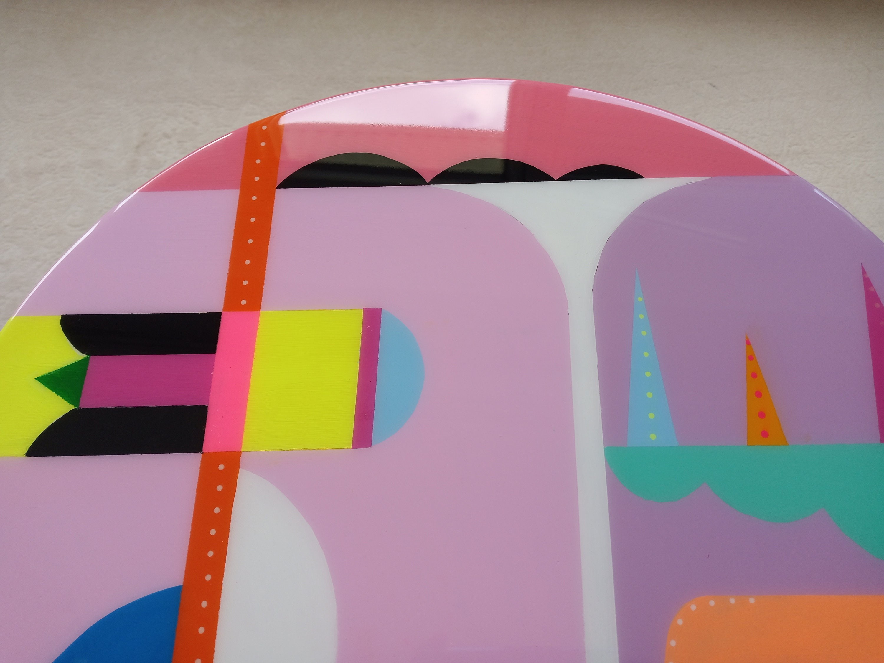 Round Colorful Funky Abstract Boho Resin Table,Pink Purple Groovy Vibrant Wood Rainbow Retro Hippi End Side Cool Luxury Center Coffee Table