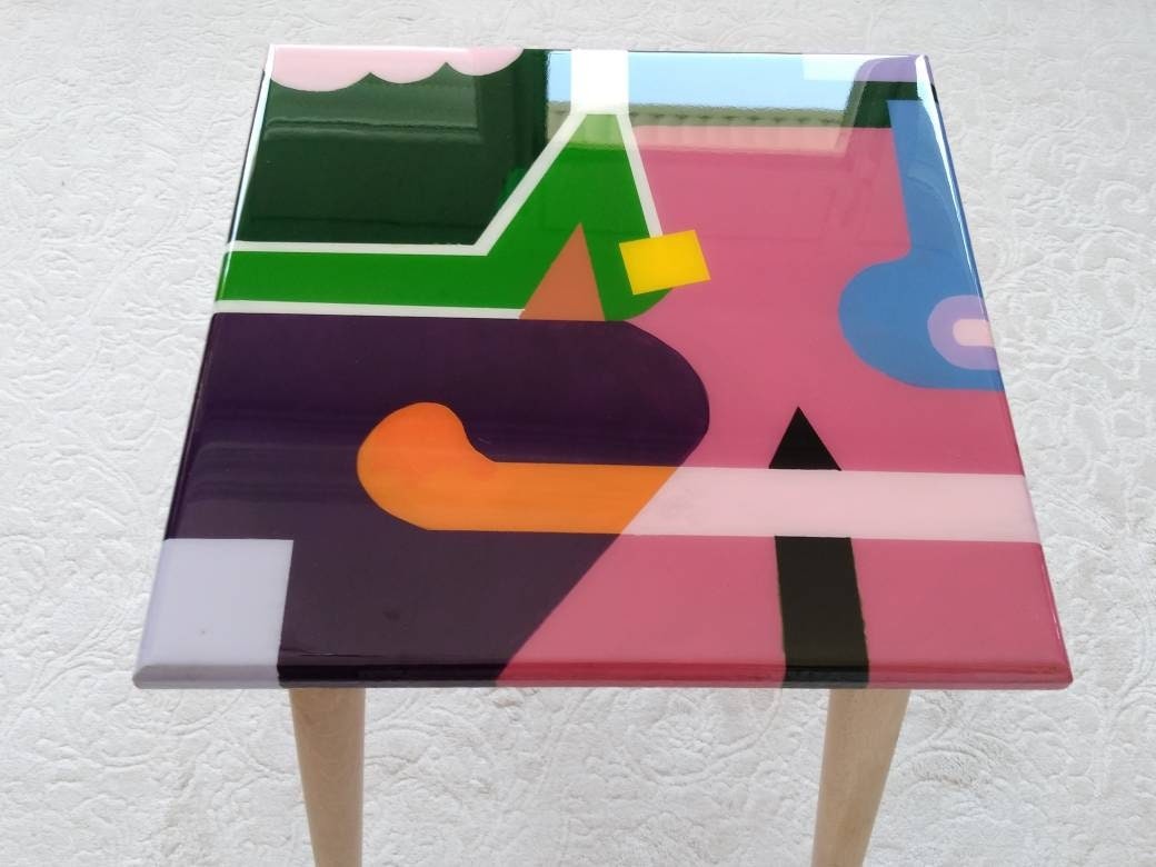 Unusual Colorful Acrylic Painted Resin Abstract Side Coffee Table,Modern Pink Green Retro Funky Cool Bedside Entryway Center Epoxy Art Table