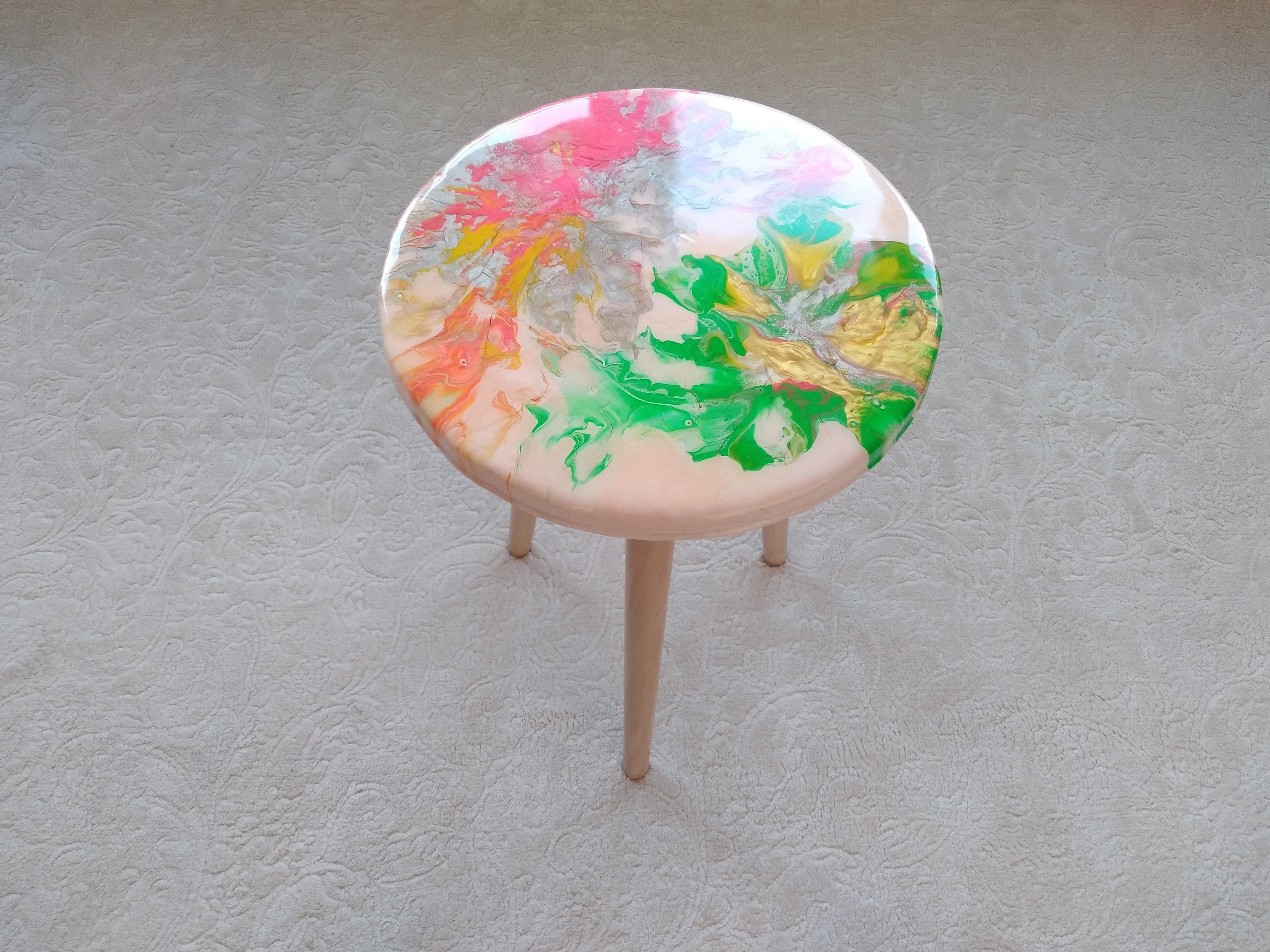 Round Gold Pink Resin Side Coffee Table, Bedside White Purple Modern Unique Epoxy Wood Wooden Abstract Art Sofa End Amazing Cool Table
