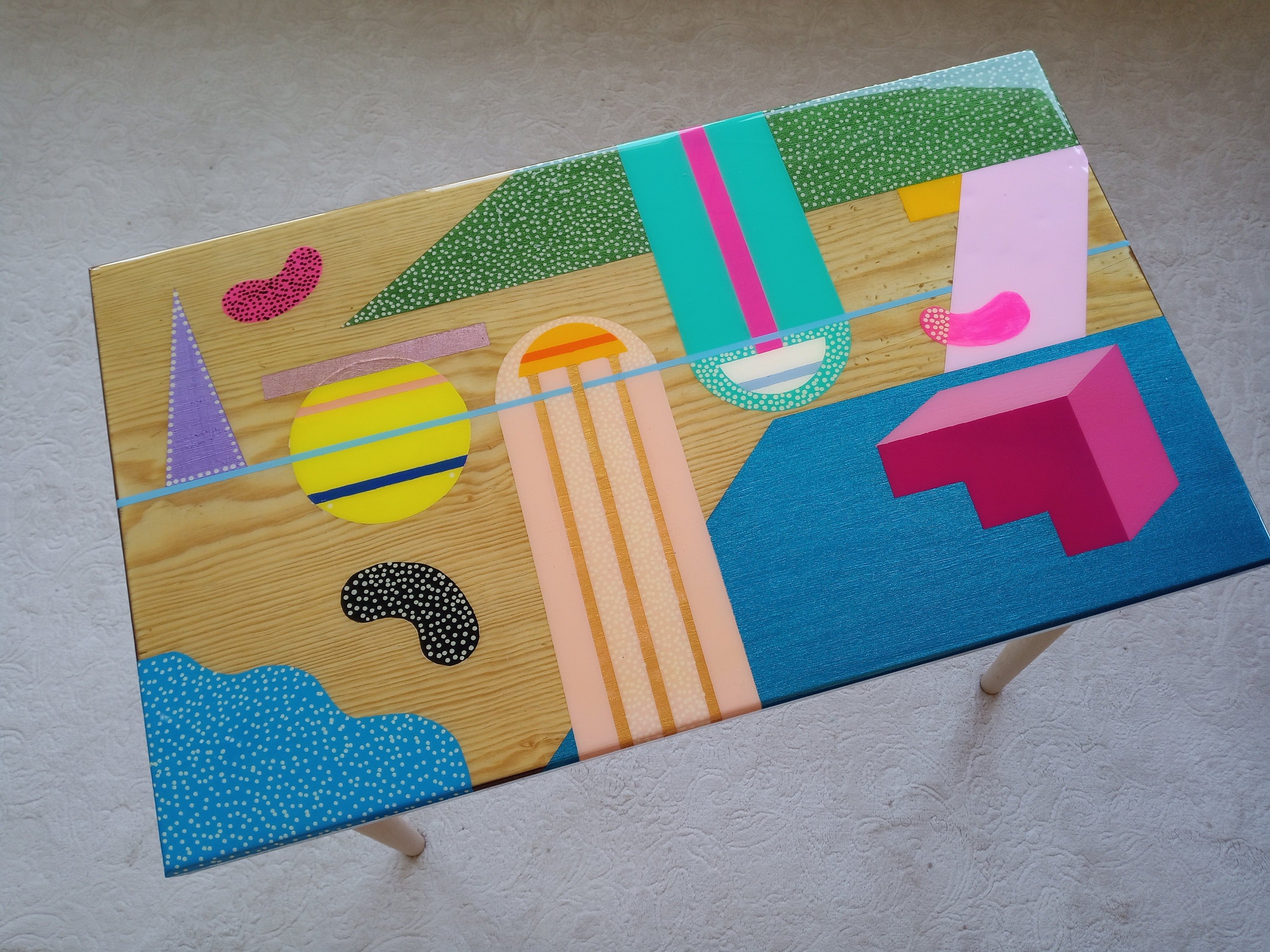 Handmade Colorful Abstract Funky Resin Side End Table, Unique Wooden Entryway Living Room Bedside Bedroom Epoxy Sofa Boho Art Coffee Table