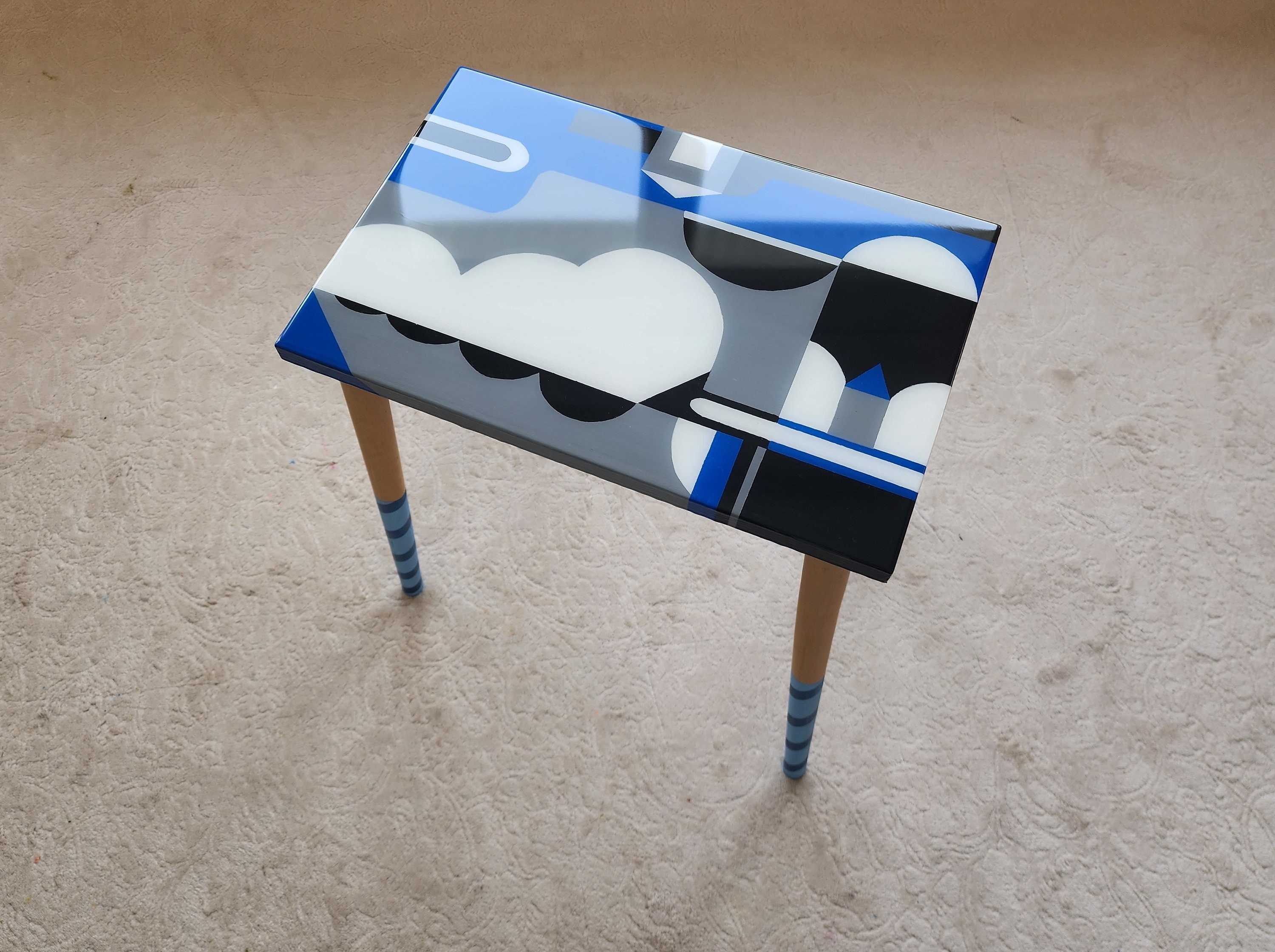 Unique Wooden Retro Epoxy Resin Blue Side Coffee Table,Colorful Funky Eclectic Rainbow Abstract Pop Art Hand Painted Cute End Sofa Table