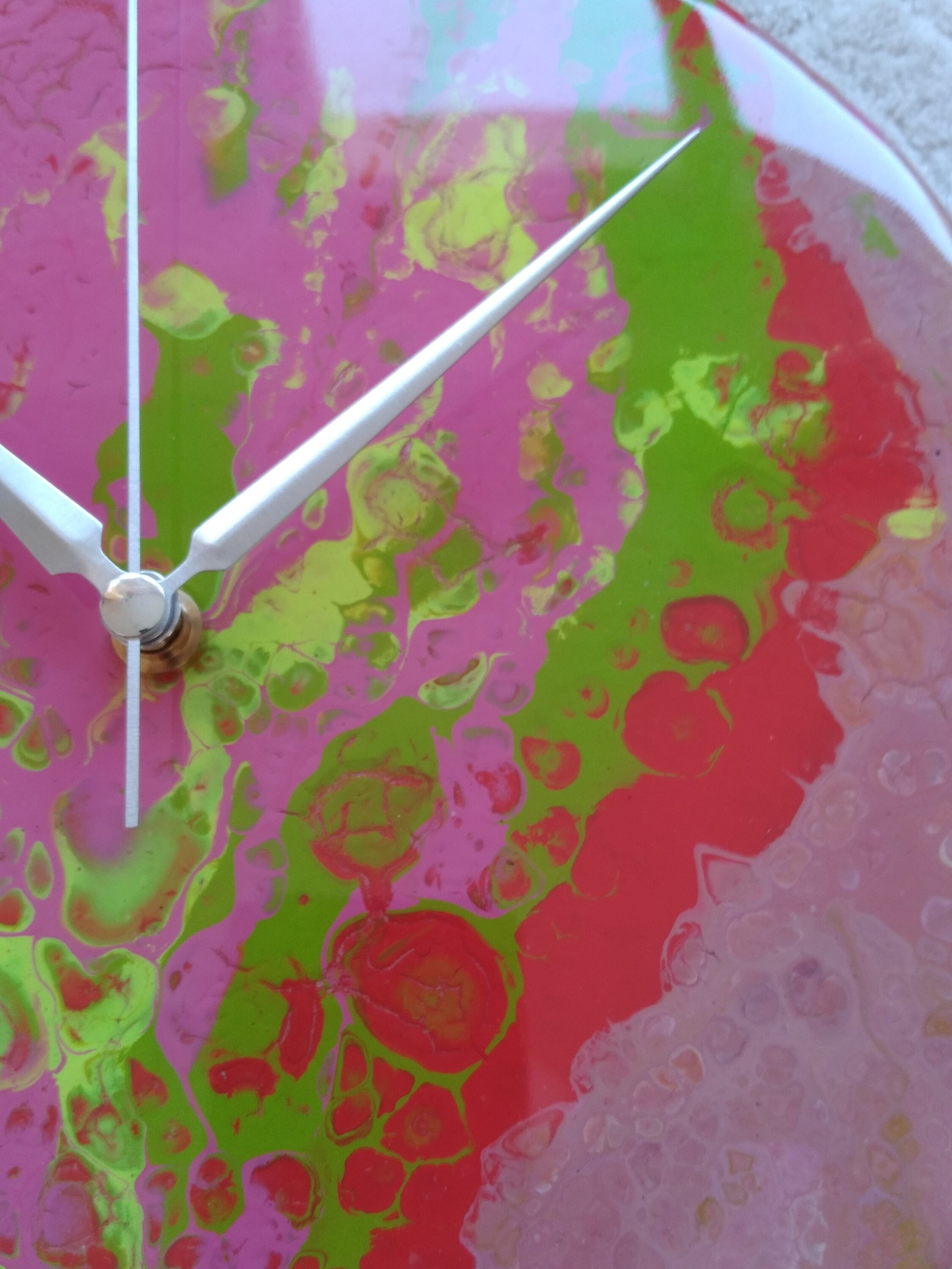 Modern Small Abstract Resin Wall Clock, Colorful Unique Cool Gift Silent Analog Bedroom Living Room Entryway Brown Red Pink Green Art Clock
