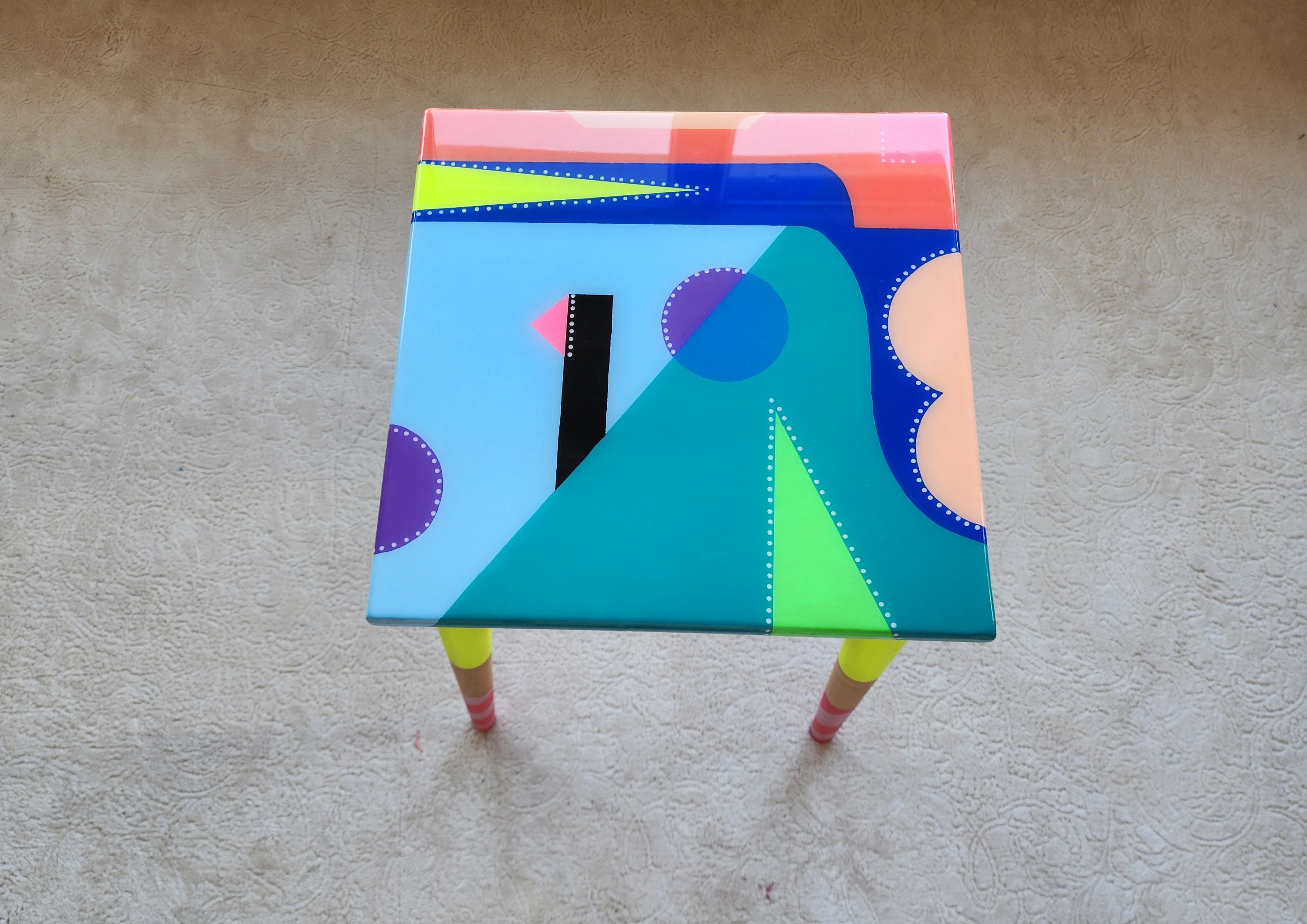 Unusual Pink Blue Funky Colorful Side Narrow Resin Coffee Tables,Maximalist Eclectic Abstract Cool Neon Painted Leg Epoxy Boho Pop Art Table