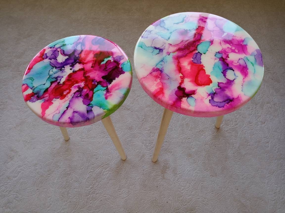 Wooden Colorful Abstract Resin Side Coffee Tables,Round Pink White Eclectic Cool Vibrant Bedside Entryway Handmade Painted Art End Table