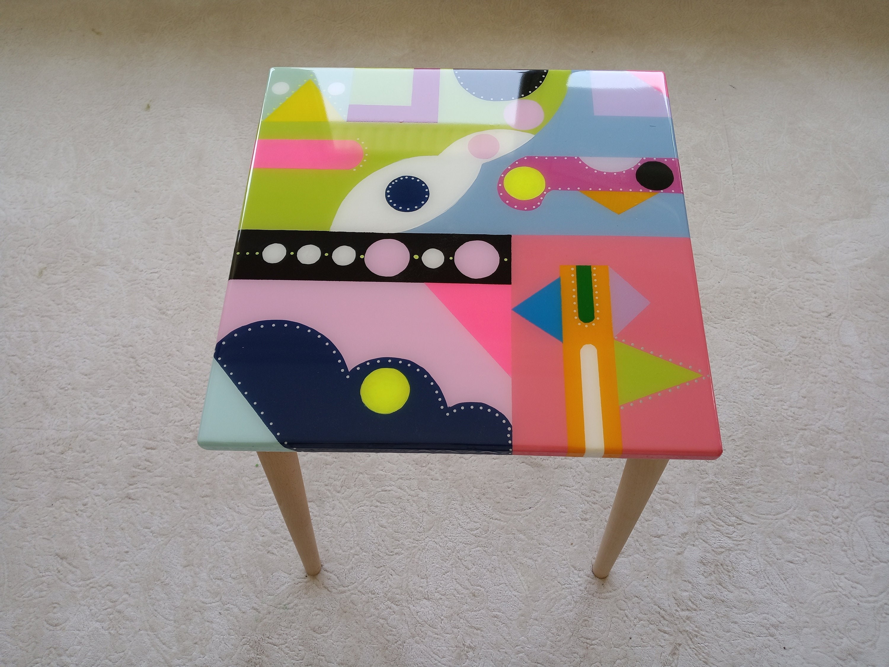 Colorful Small Funky Resin Side End Coffee Table, Yellow Red Pink Unique Wooden Living Room Center Sofa Abstract Epoxy Cool Fun Art Table