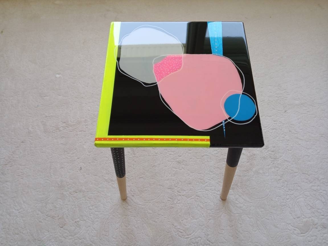 Abstract Colorful Pop Art Side End Resin Coffee Table, Modern Unique Artistic Unusual Contemporary Design Black Pink Stylish Epoxy Table