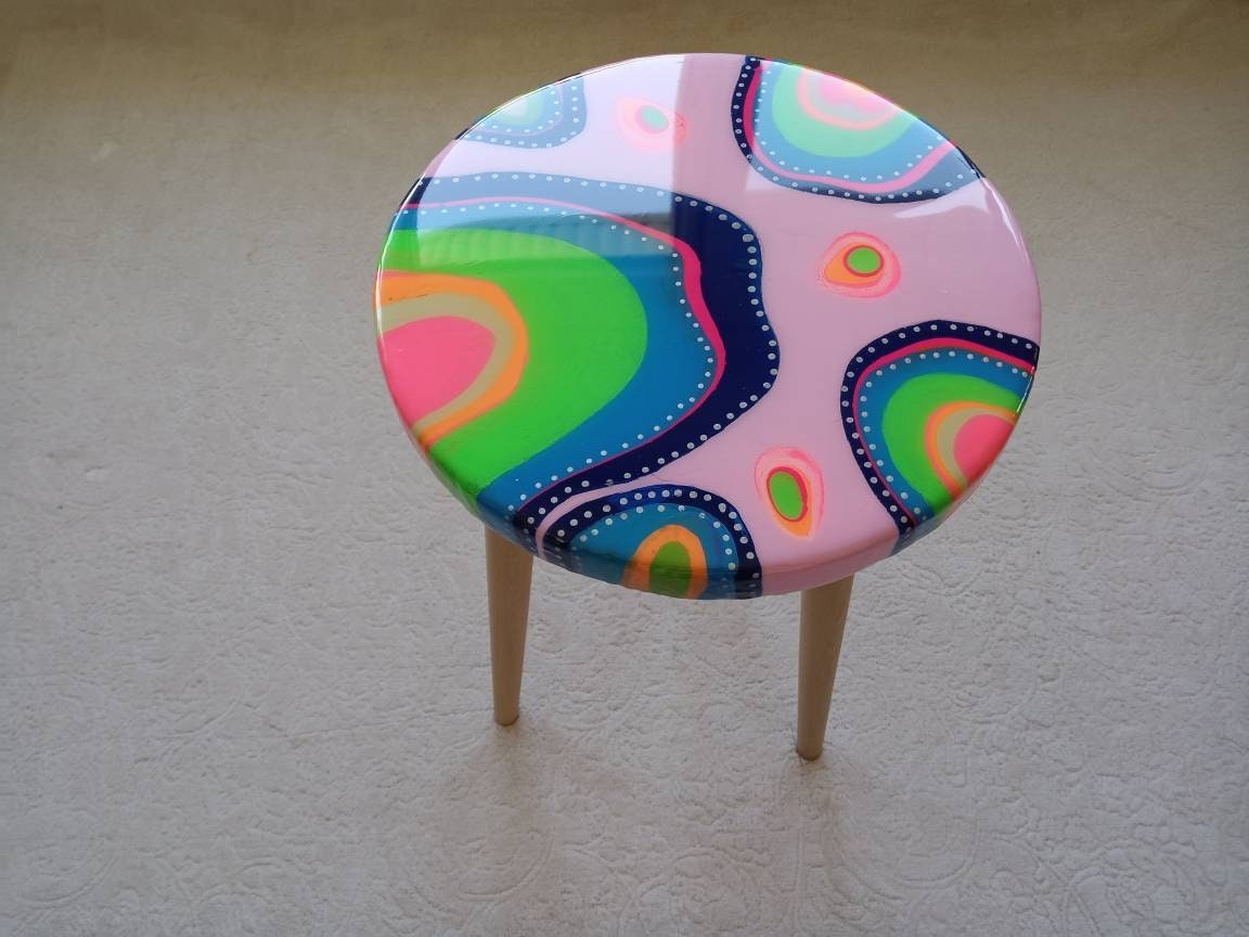 Vibrant Funky Groovy Epoxy Resin Side End Tables,Colorful Rainbow Retro Modern Unique Eclectic Abstract Sofa Art Design Cool Coffee Tables