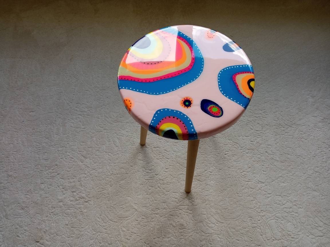 Vibrant Resin Colorful Flower Side End Coffee Table,Rainbow Funky Groovy Retro Modern Unique Abstract Sofa Art Design Cool Chic Epoxy Table