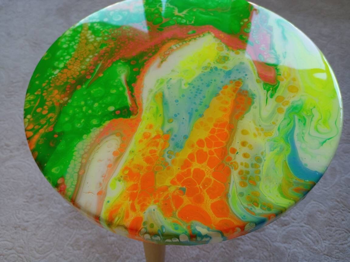 Colorful Resin Sofa Side Coffee Table,Modern Unique Green Bedside Boho Abstract Epoxy Wood Wooden End Cool Living Room Bedroom Center Table