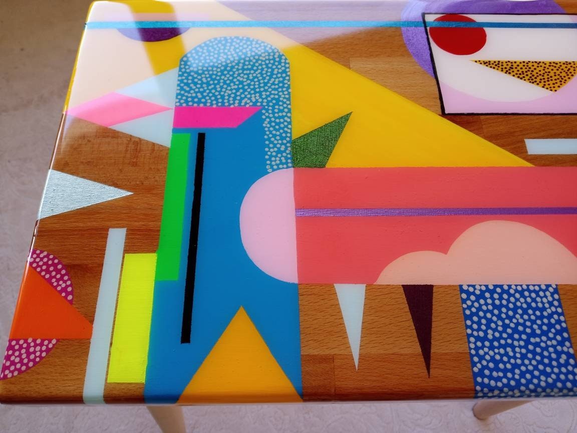 Wooden Resin Boho Side Funky Coffee Table, Modern Handmade Cool Bedside Living Room Entryway End Sofa Middle Colorful Abstract Small Table