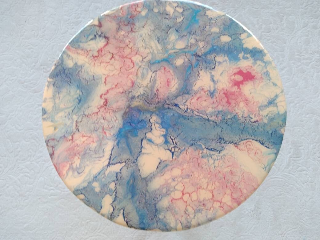 Round Resin Unique Side Coffee Table, Blue Pink Small Modern Epoxy Handmade Amazing Low End Sofa Living Room Bedside Abstract Coffee Tables