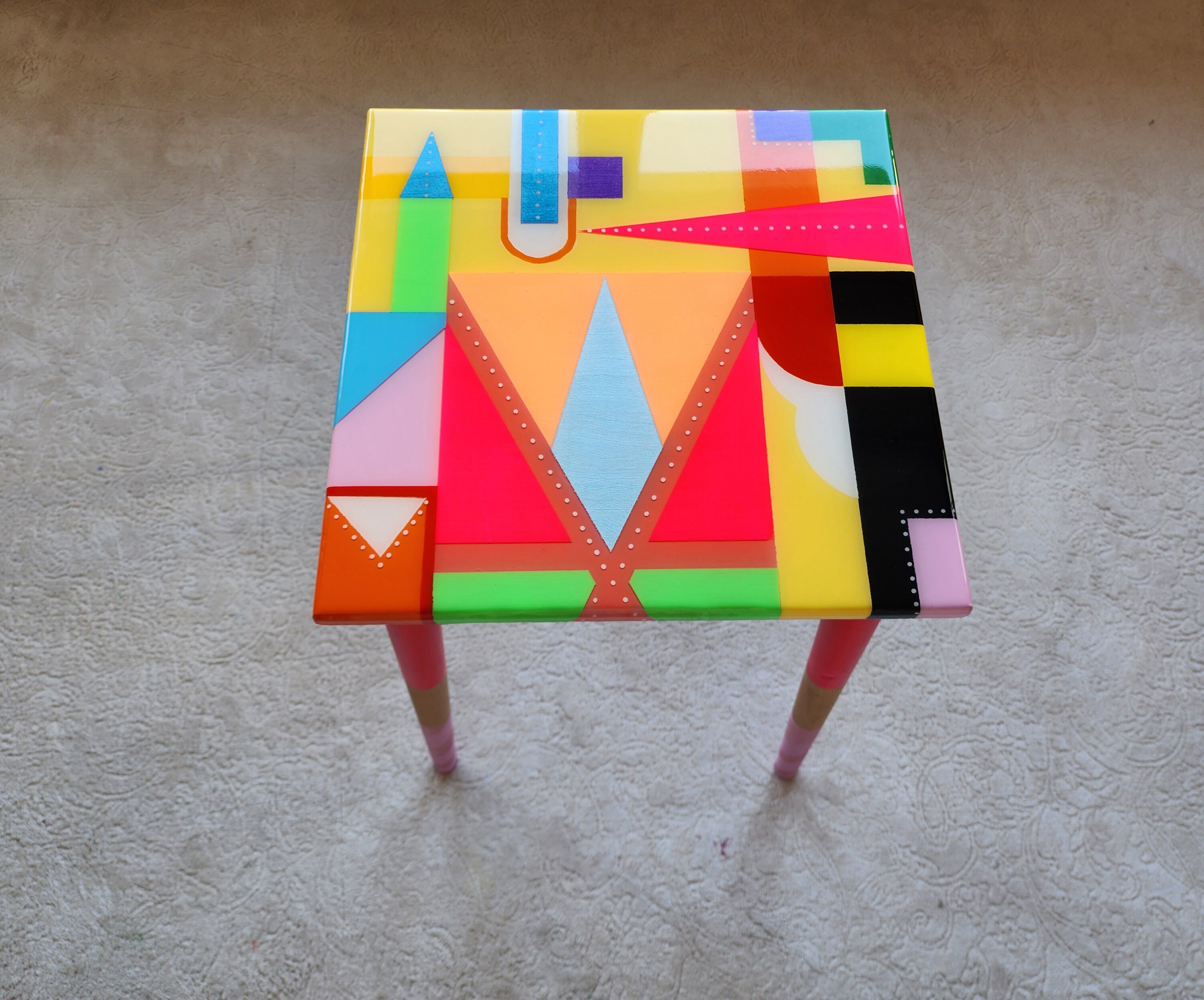 Unusual Pink Funky Colorful Side Narrow Resin Coffee Table, Maximalist Eclectic Abstract Cool Neon Painted Leg Epoxy Cute Boho Pop Art Table