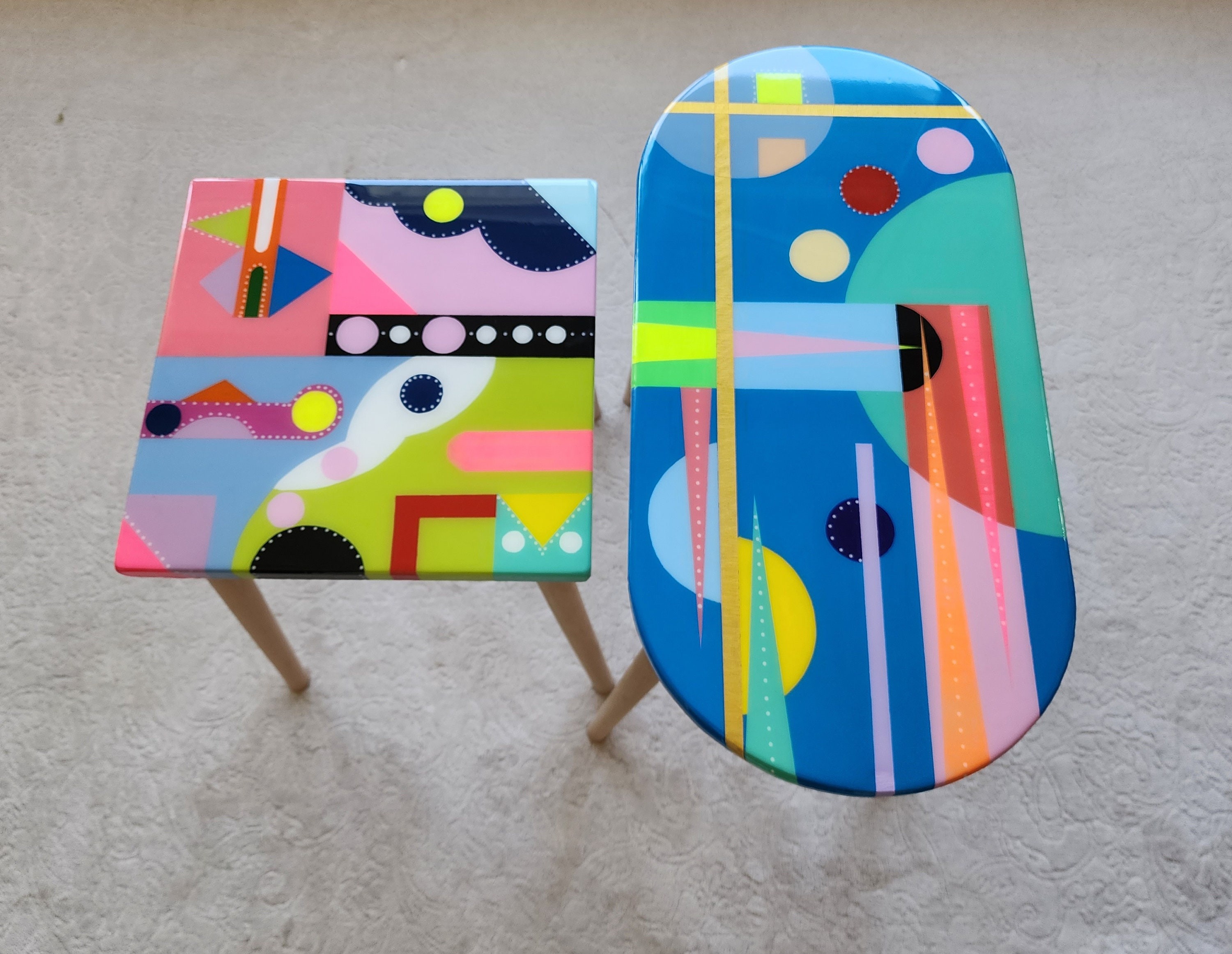 Colorful Abstract Funky Resin Side End 80s Coffee Tables, Unique Wooden Vibrant Pop Art Boho Retro Aesthetic Blue Pink Epoxy Center Tables