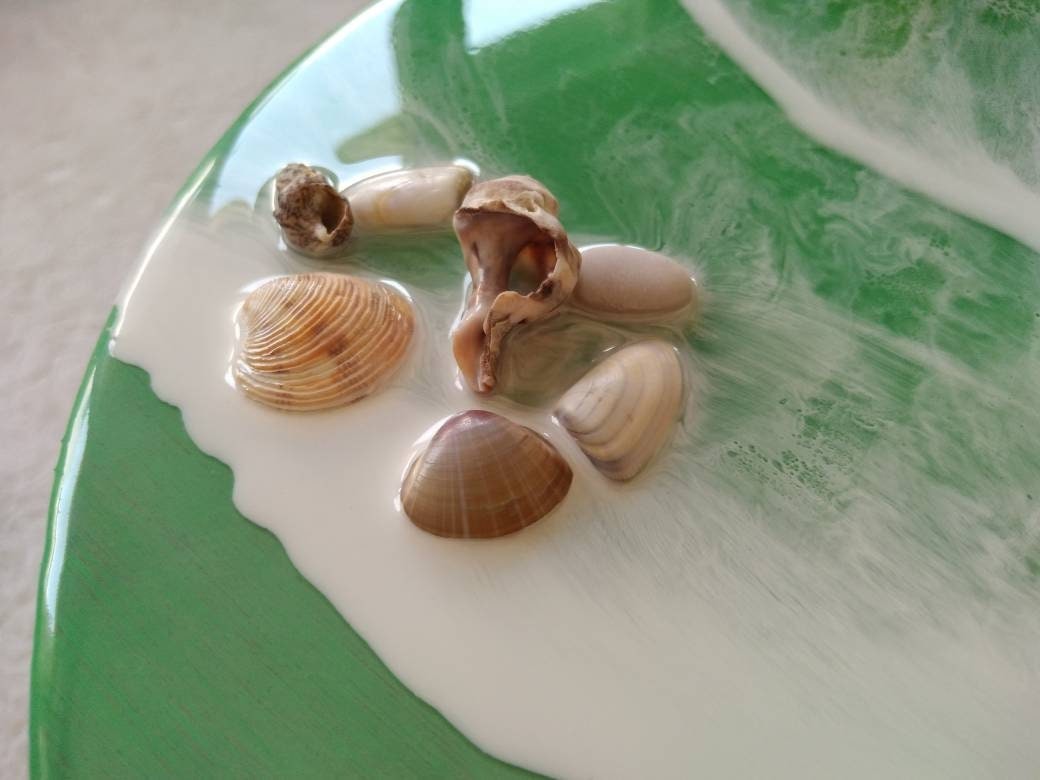 Round Small Resin Ocean Wave Coffee Table, Green Modern Wooden Side Sofa End Unique Coffee Table, Shells,Living Room, Bedroom Bedside Table