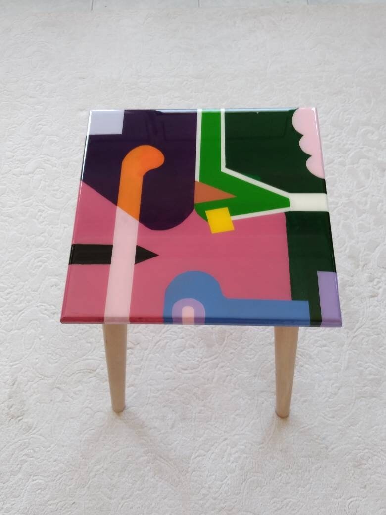 Unusual Colorful Acrylic Painted Resin Abstract Side Coffee Table,Modern Pink Green Retro Funky Cool Bedside Entryway Center Epoxy Art Table