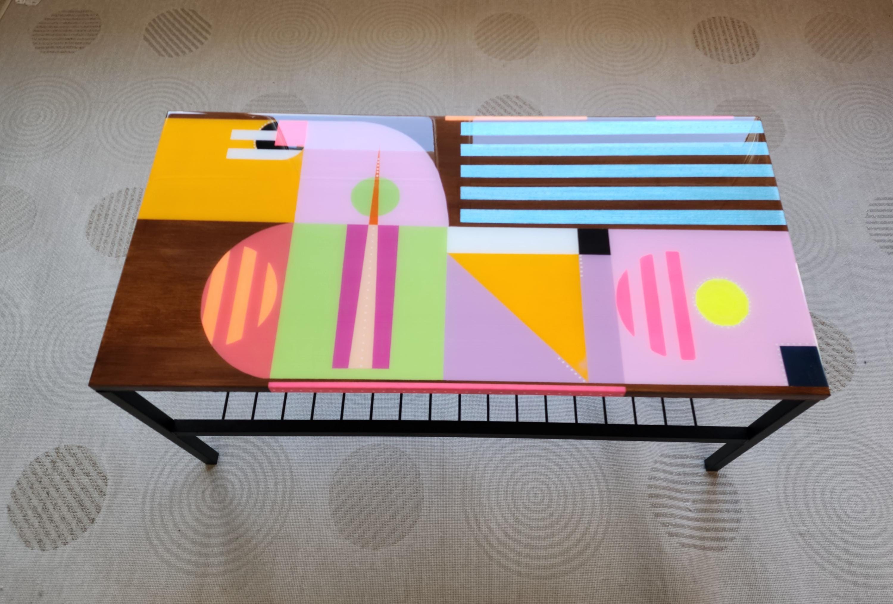 Handmade Colorful Epoxy Resin Cool Art Coffee Table,2-Shelf Metal Table Decorative Luxury Shelf Table Two-Tier Living Room Center Pink Table