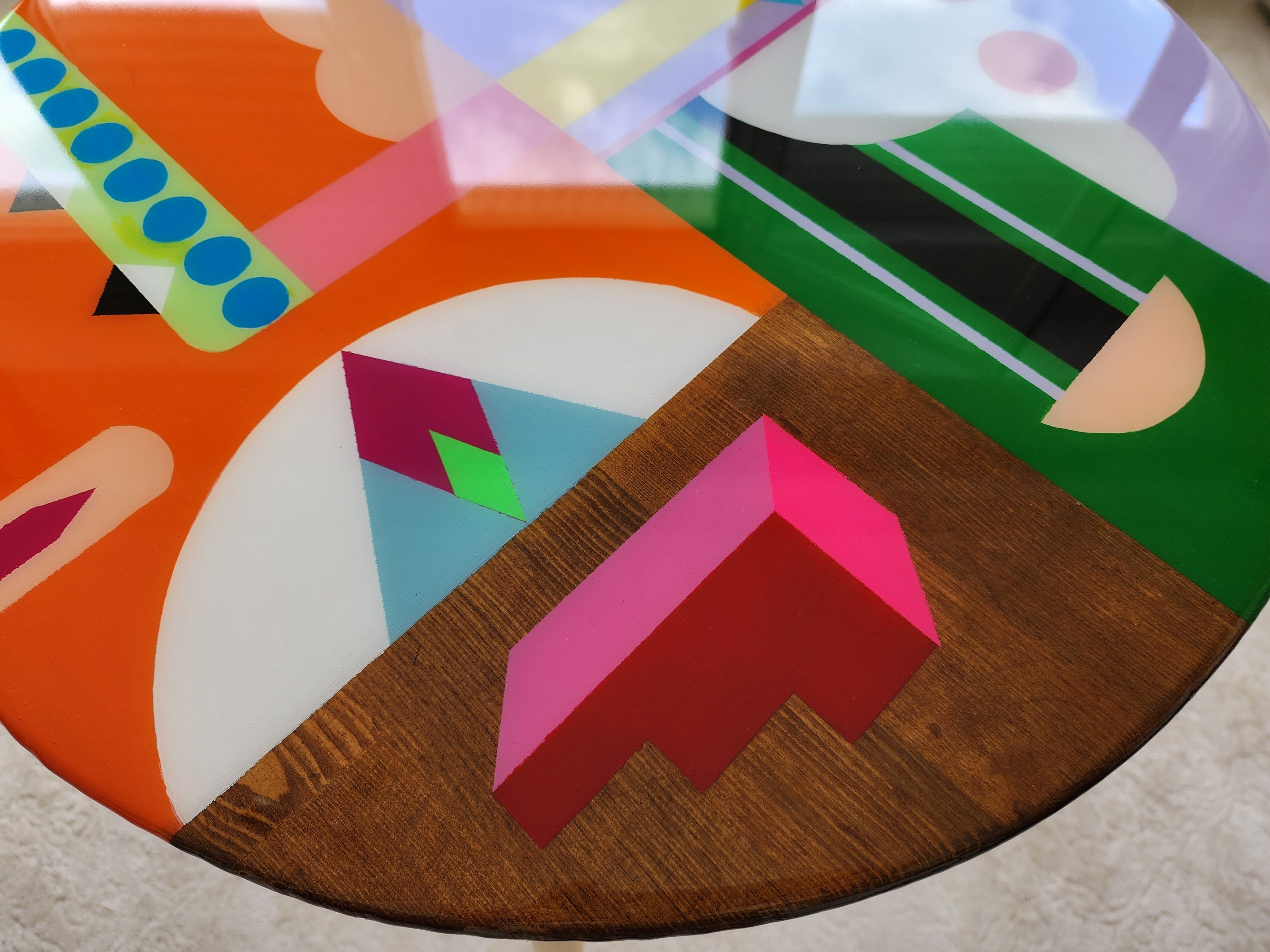Modern Colorful Resin Round Side Center Table, Funky Retro Furniture Abstract Cool Living Room Sofa Epoxy Live Edge Wooden Vintage End Table