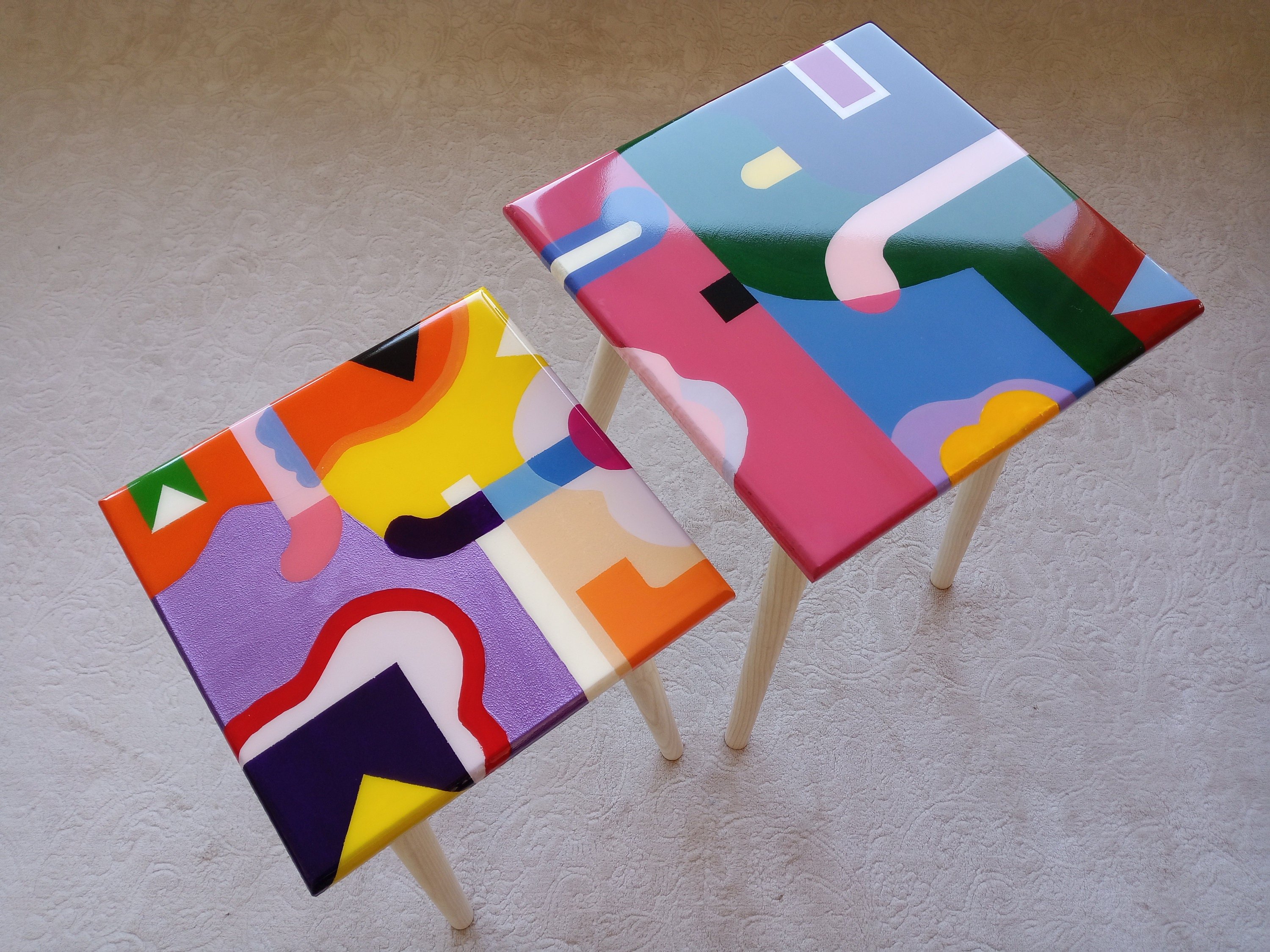 Pink Purple Boho Resin Side End Coffee Tables, Unique Wood Bedside Living Room Modern Funky Epoxy Painted Unique Abstract Coffee Table Gift