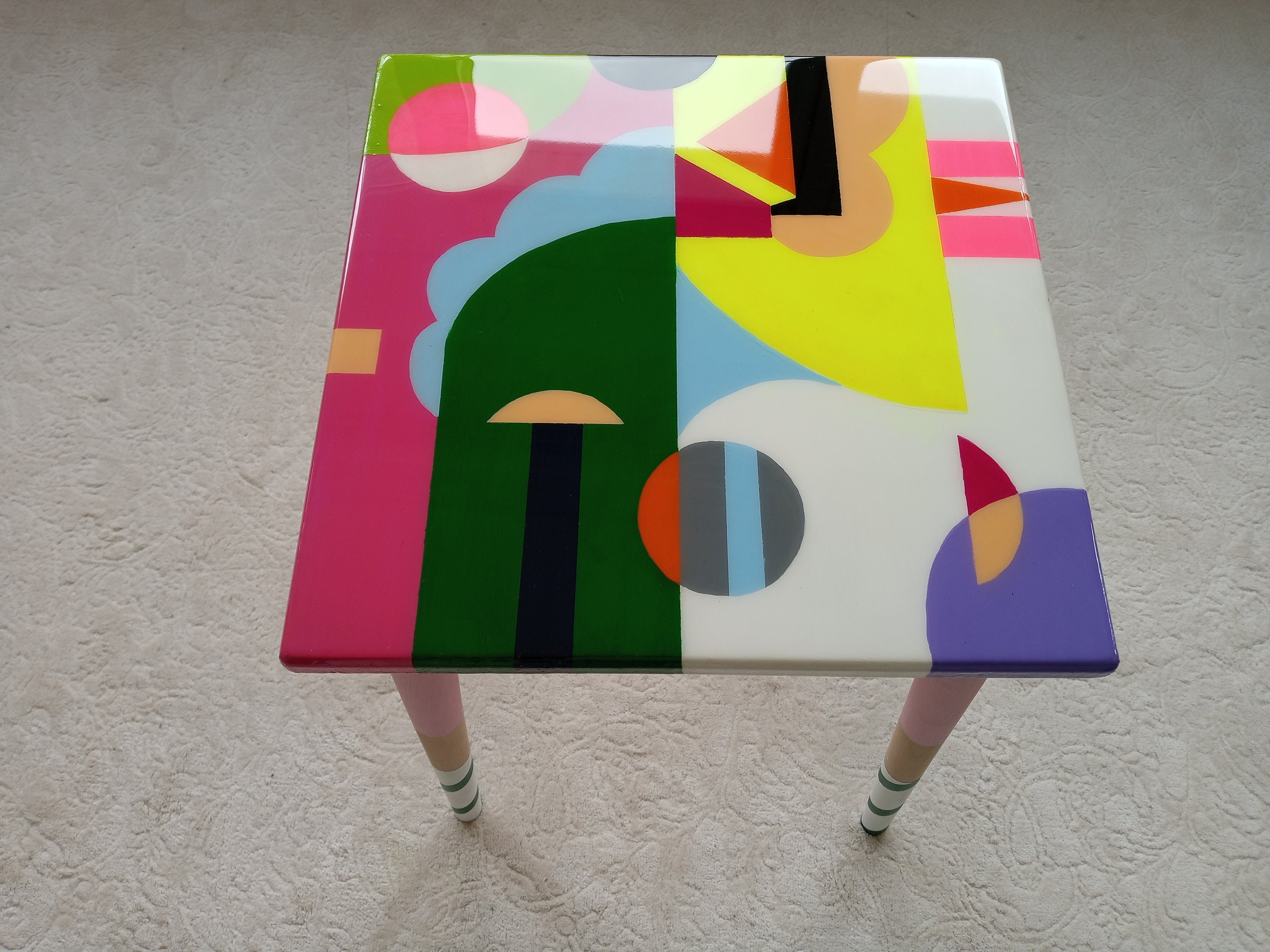 Square Colorful Funky Abstract Boho Resin Table,Pink Purple Groovy Vibrant Wood Rainbow Retro Hippi End Side Cool Luxury Center Coffee Table