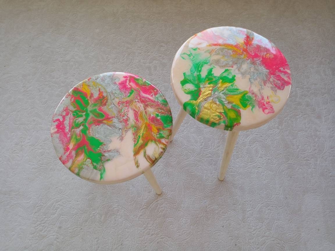 Round Abstract Pink Green Epoxy Resin Side Coffee Tables