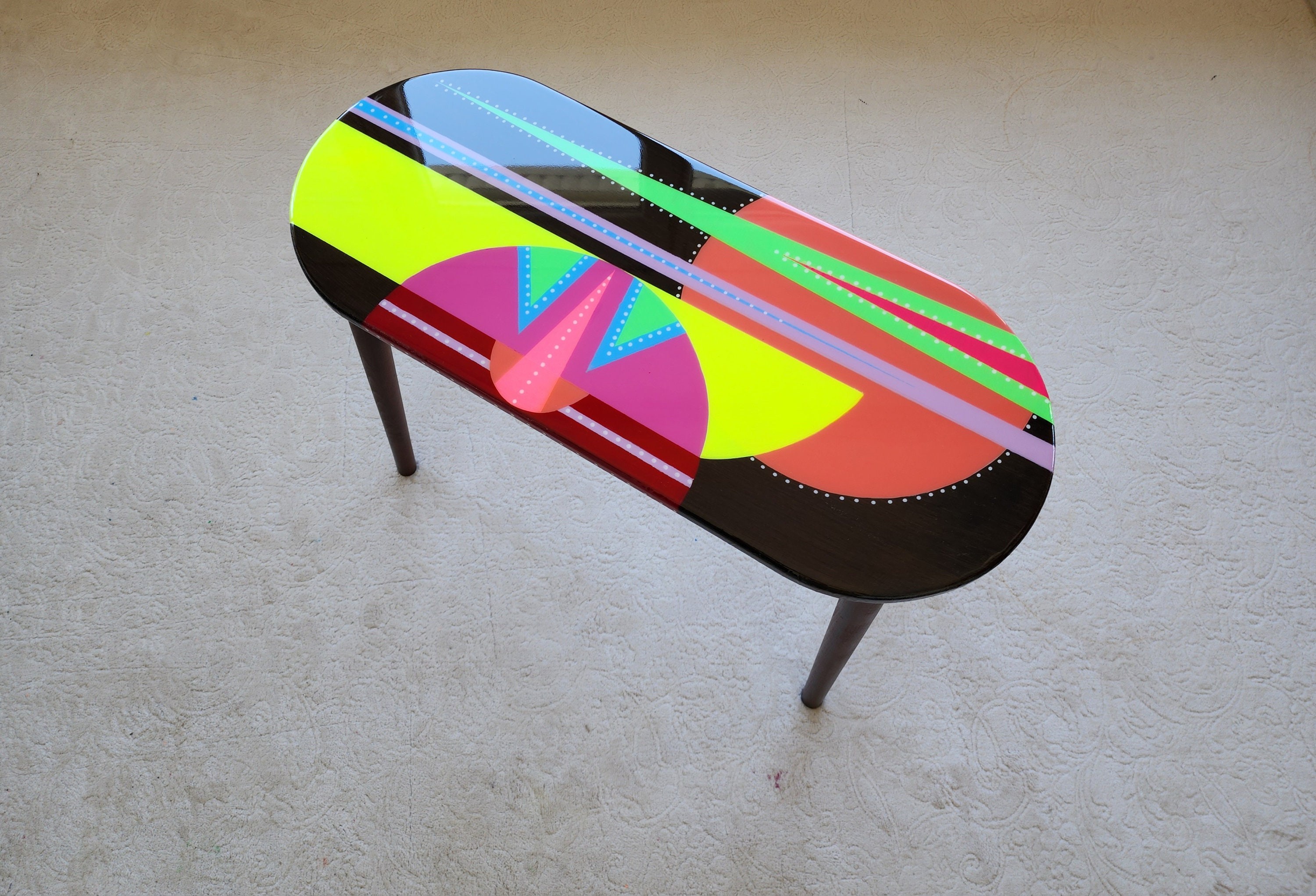 Unusual Pink Funky Colorful Side Narrow Resin Coffee Tables,Maximalist Eclectic Abstract Cool Neon Painted Leg Epoxy Cute Boho Pop Art Table