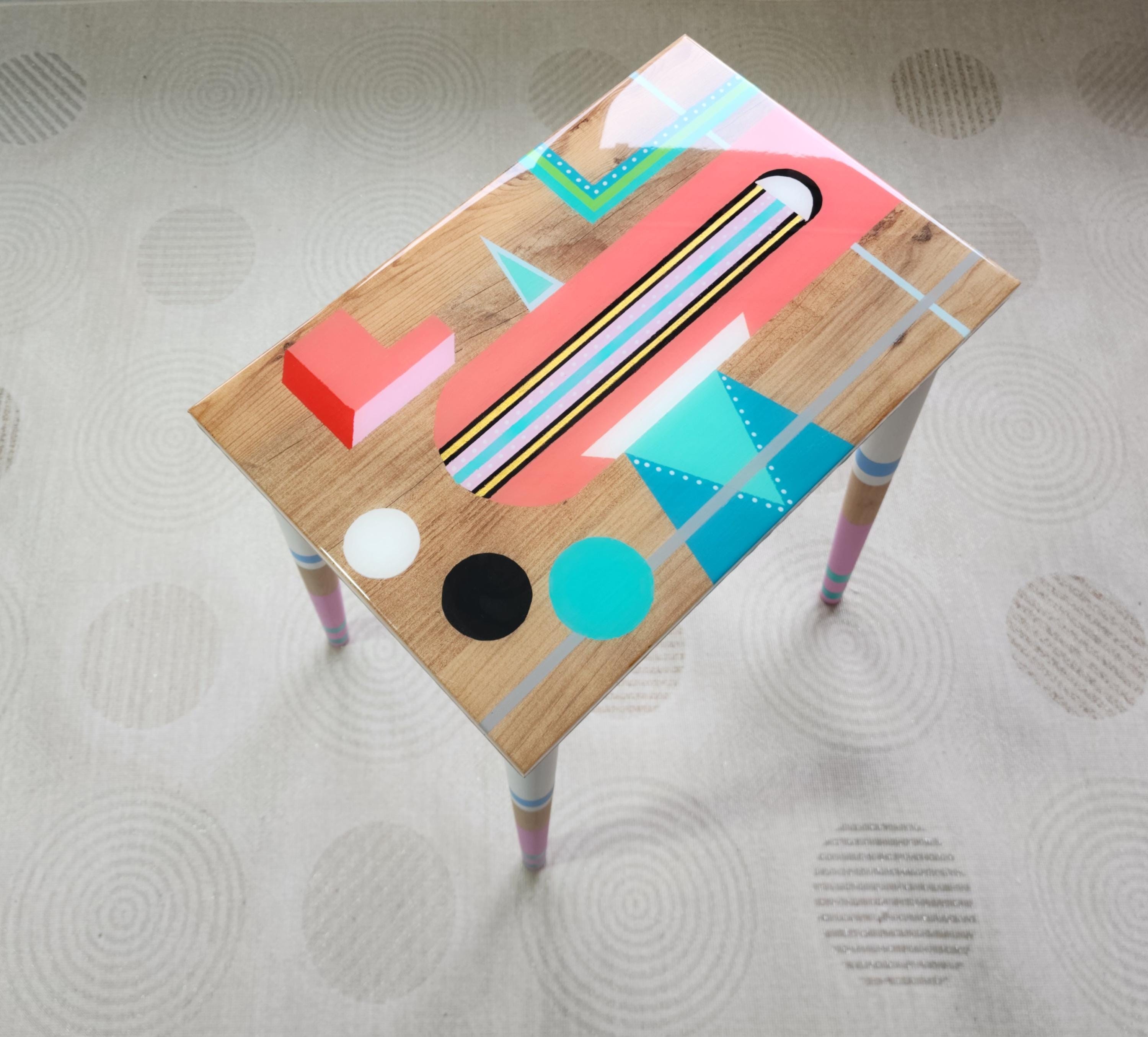 Unusual Unique Wooden Colorful Funky Epoxy Resin Side Coffee Table, Eclectic Rainbow Abstract Pop Art Hand Painted Cute Retro End Sofa Table