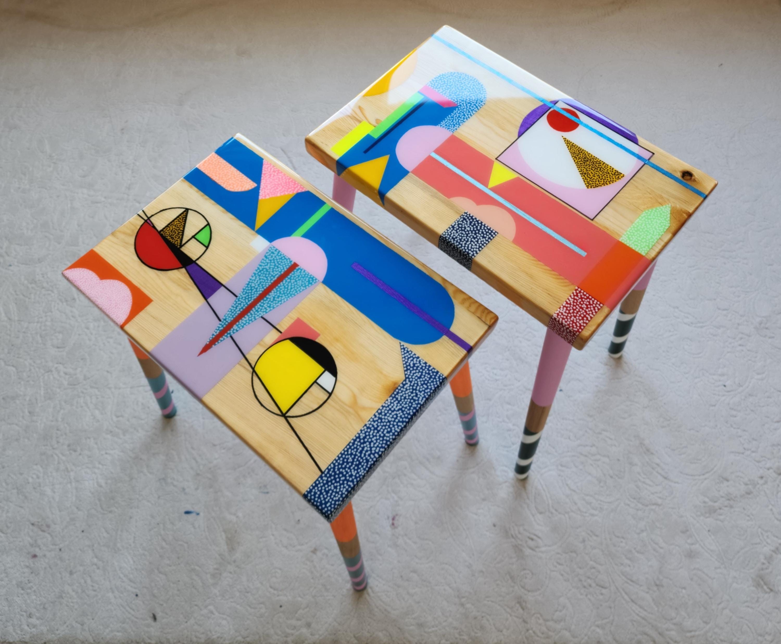 Colorful Pink Blue Painted Funky Resin Side Art Coffee Tables,Unique Abstract Bedside Living Room Entryway Boho MCM Quirky Epoxy Cute Table