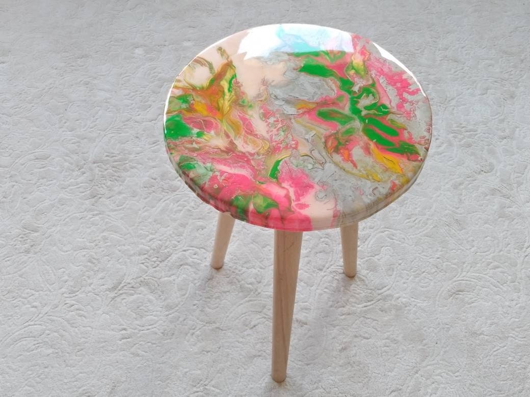 Small Boho Side Sofa Resin Coffee Table, Round Silver Green Modern Unique Epoxy End Bedside Bedroom Rustic Furniture Wood Art Coffee Table