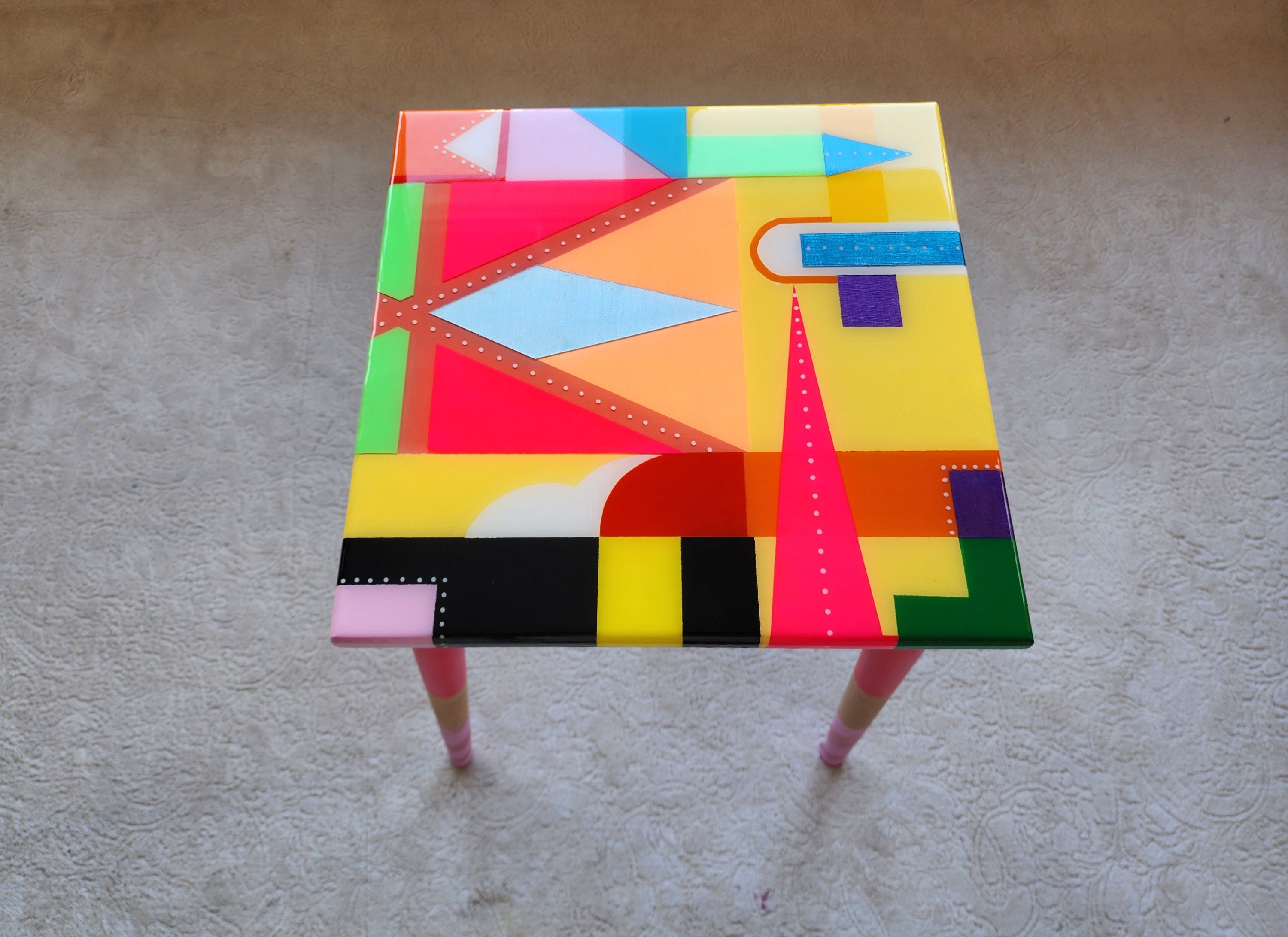 Unusual Pink Funky Colorful Side Narrow Resin Coffee Table, Maximalist Eclectic Abstract Cool Neon Painted Leg Epoxy Cute Boho Pop Art Table