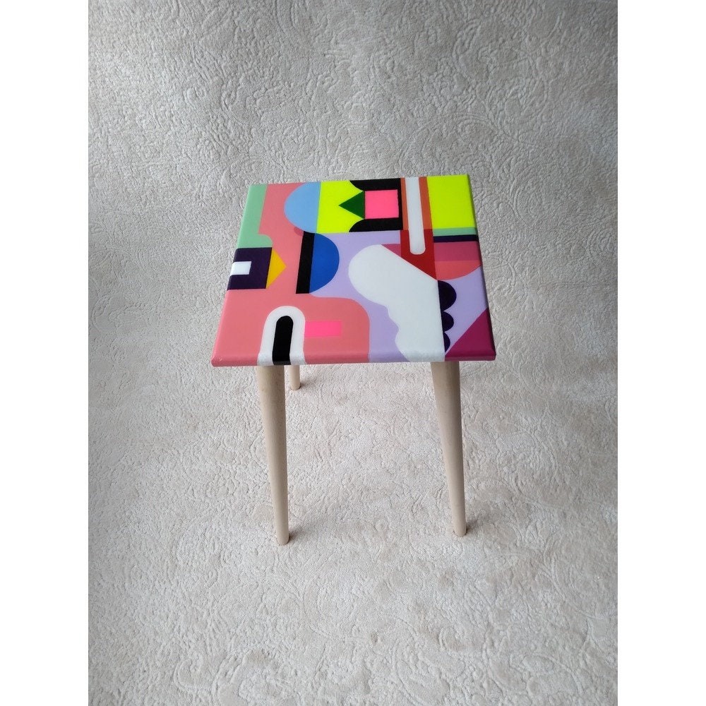 Colorful Pink Funky Wooden Side Resin Tables,Yellow Unique Bedside Living Room Modern  End Center Epoxy Abstract Cool Sofa Art Coffee Tables