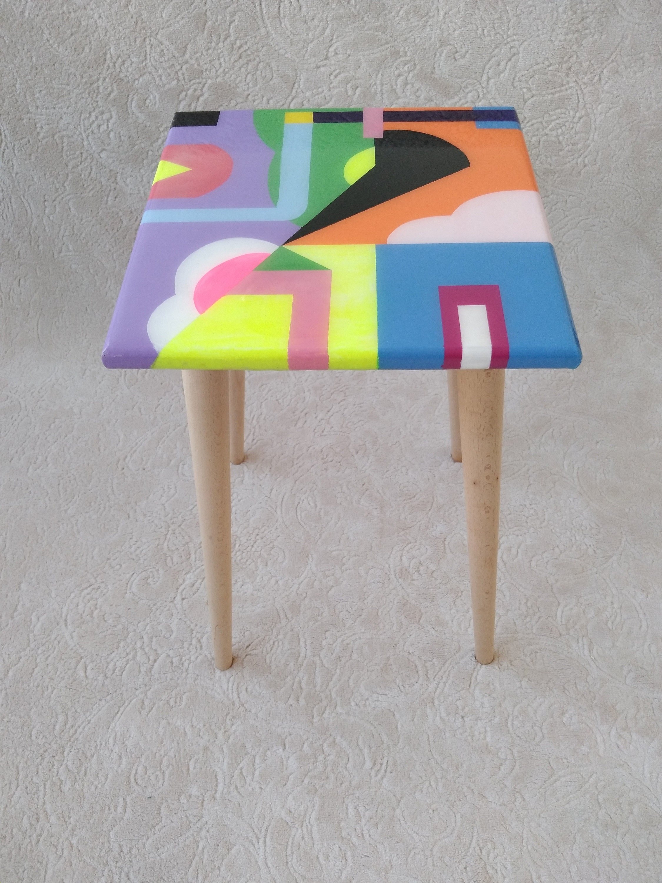 Colorful Abstract Funky Resin Side End Coffee Table, Unique Wooden Vibrant Entryway Living Room Aesthetic Epoxy Center Chic Artistic Table