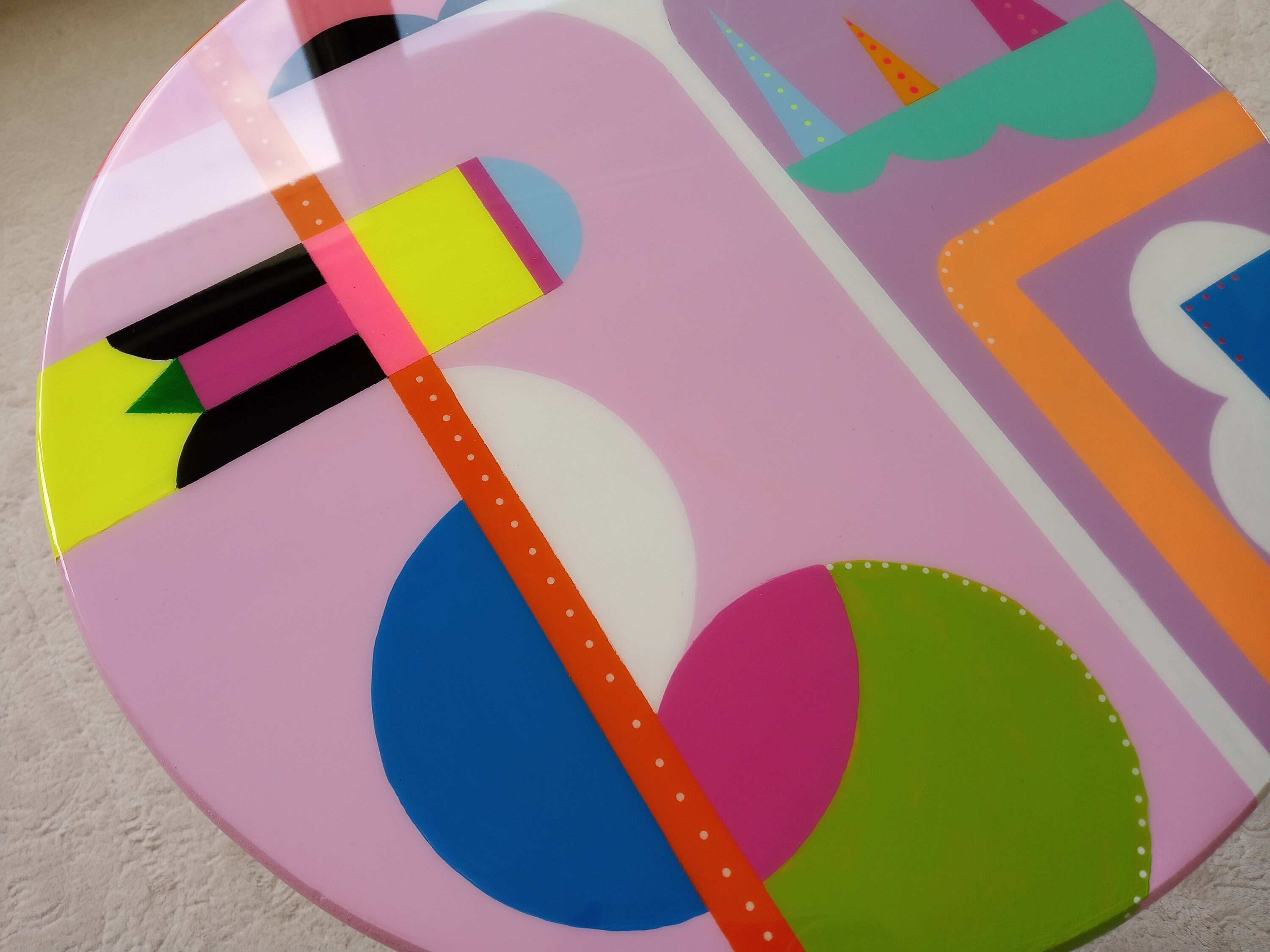 Round Colorful Funky Abstract Boho Resin Table,Pink Purple Groovy Vibrant Wood Rainbow Retro Hippi End Side Cool Luxury Center Coffee Table