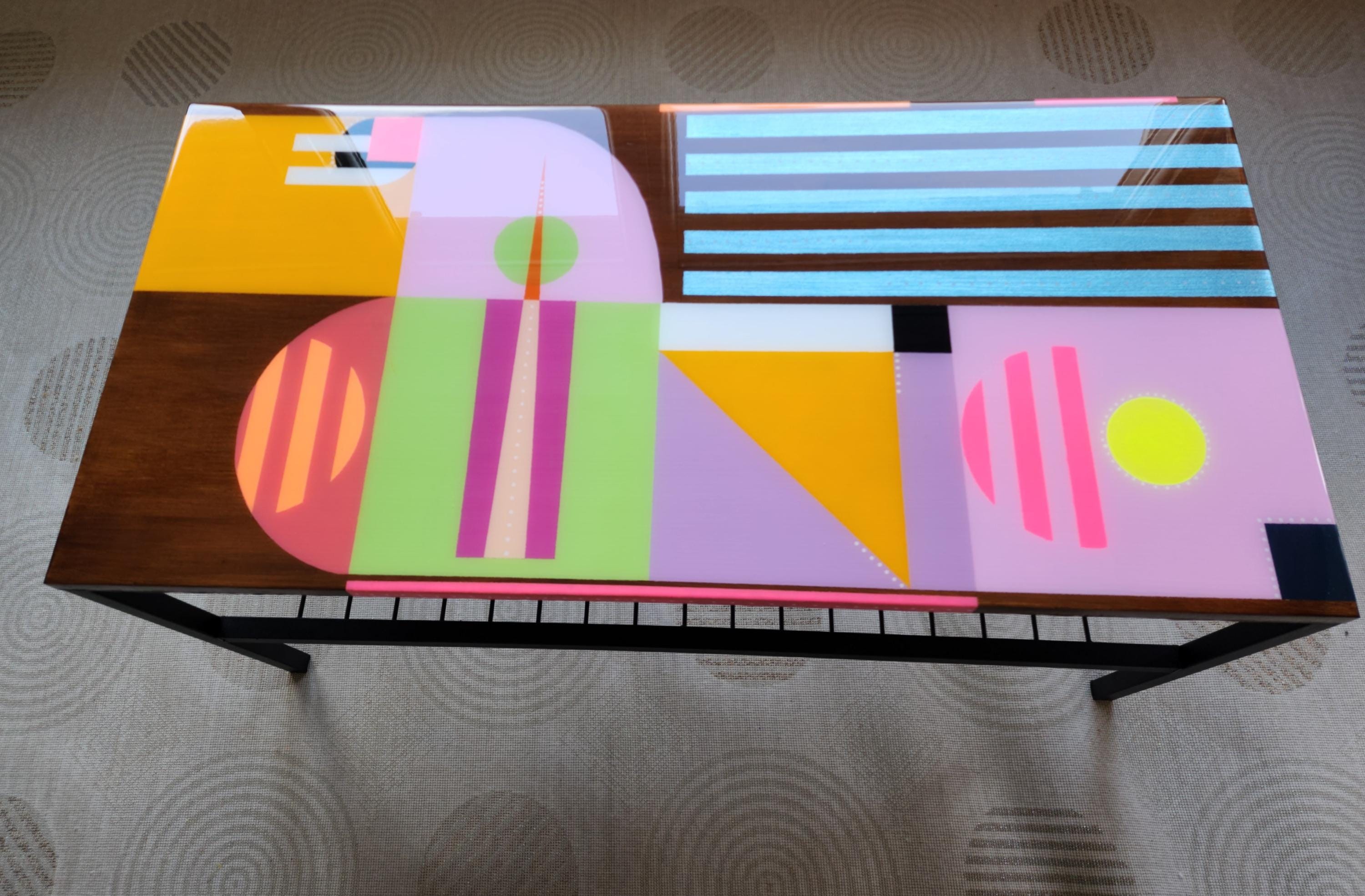 Handmade Colorful Epoxy Resin Cool Art Coffee Table,2-Shelf Metal Table Decorative Luxury Shelf Table Two-Tier Living Room Center Pink Table