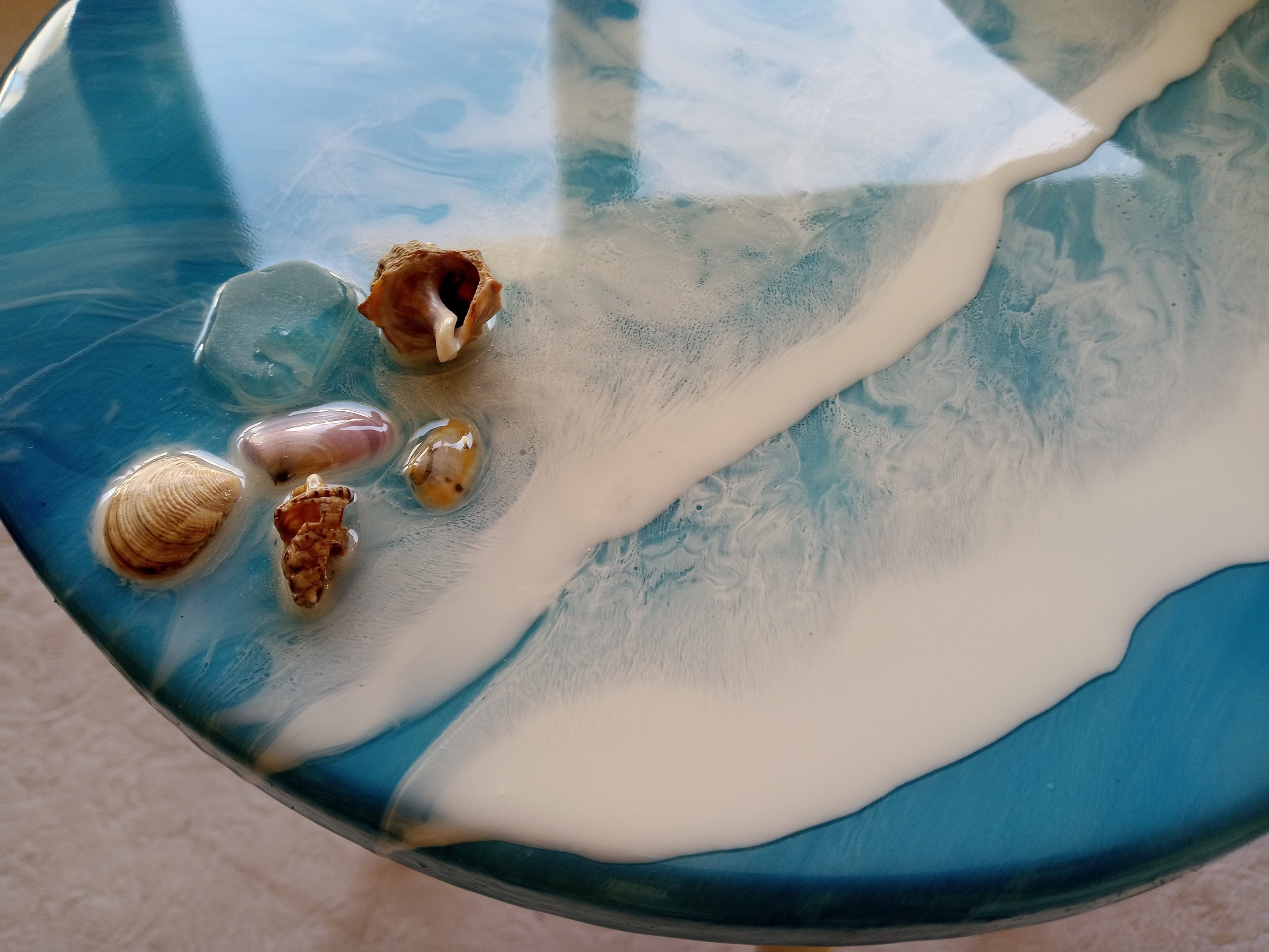 Round Ocean Wave Resin Side Coffee Tables, Unique Wooden Bedside Living Sofa End Natural Center Beach Themed Sea Art Seashells Coffee Table