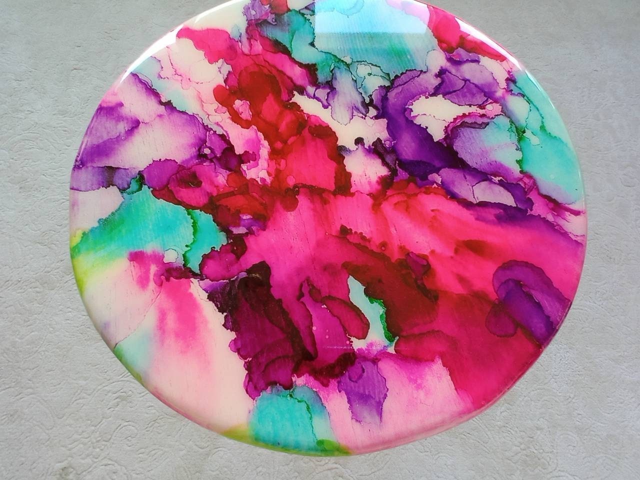 Round Colorful Abstract Vibrant Epoxy Resin Side Table,Painted Small Unusual Eclectic Cool Cute Wooden End Sofa Red Center Art Coffee Table