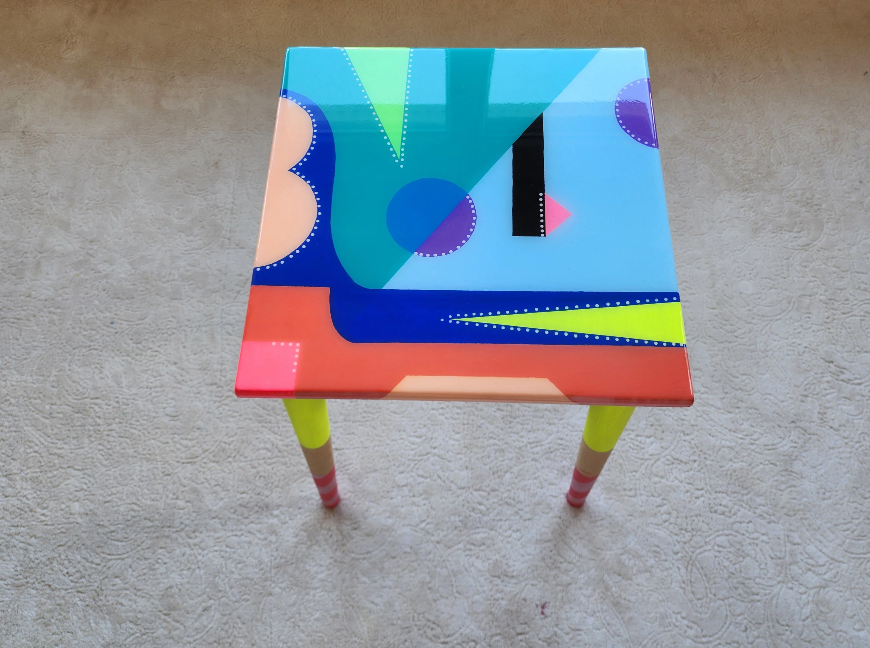 Unusual Pink Blue Funky Colorful Side Narrow Resin Coffee Tables,Maximalist Eclectic Abstract Cool Neon Painted Leg Epoxy Boho Pop Art Table