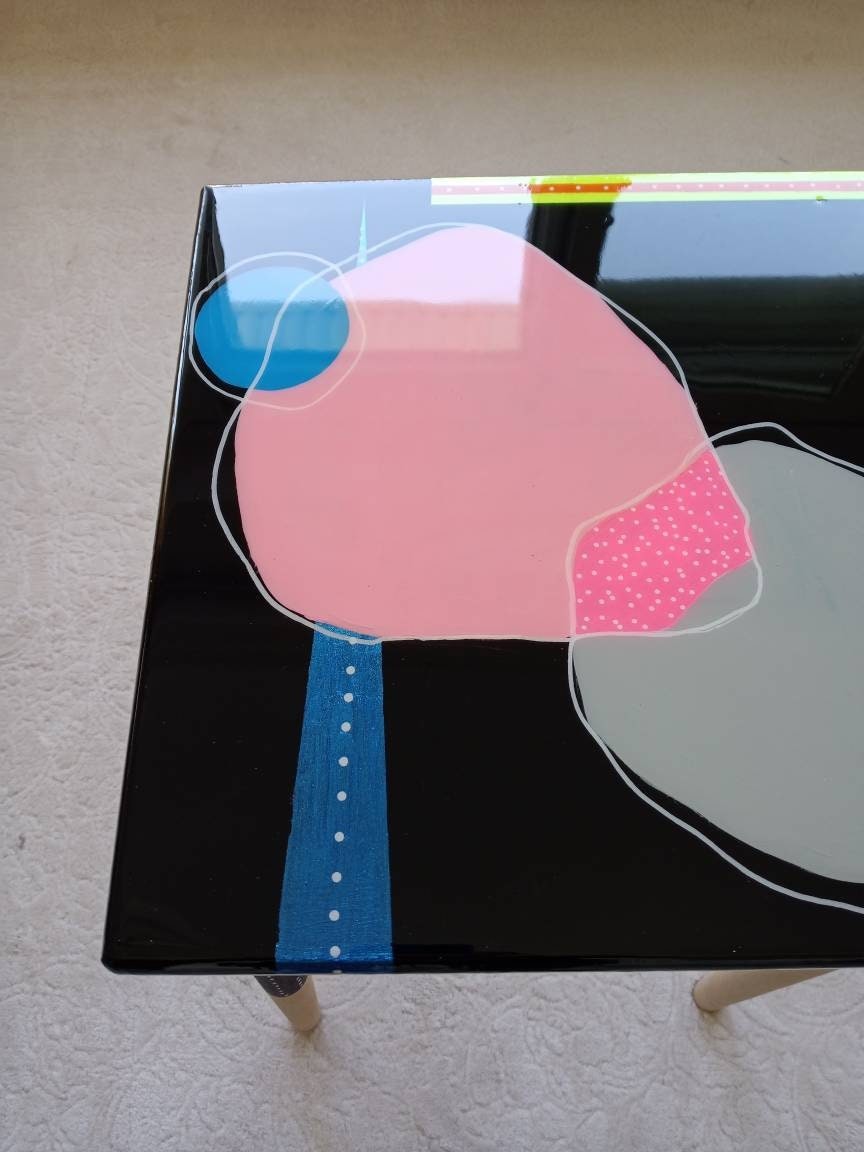 Abstract Colorful Pop Art Side End Resin Coffee Table, Modern Unique Artistic Unusual Contemporary Design Black Pink Stylish Epoxy Table
