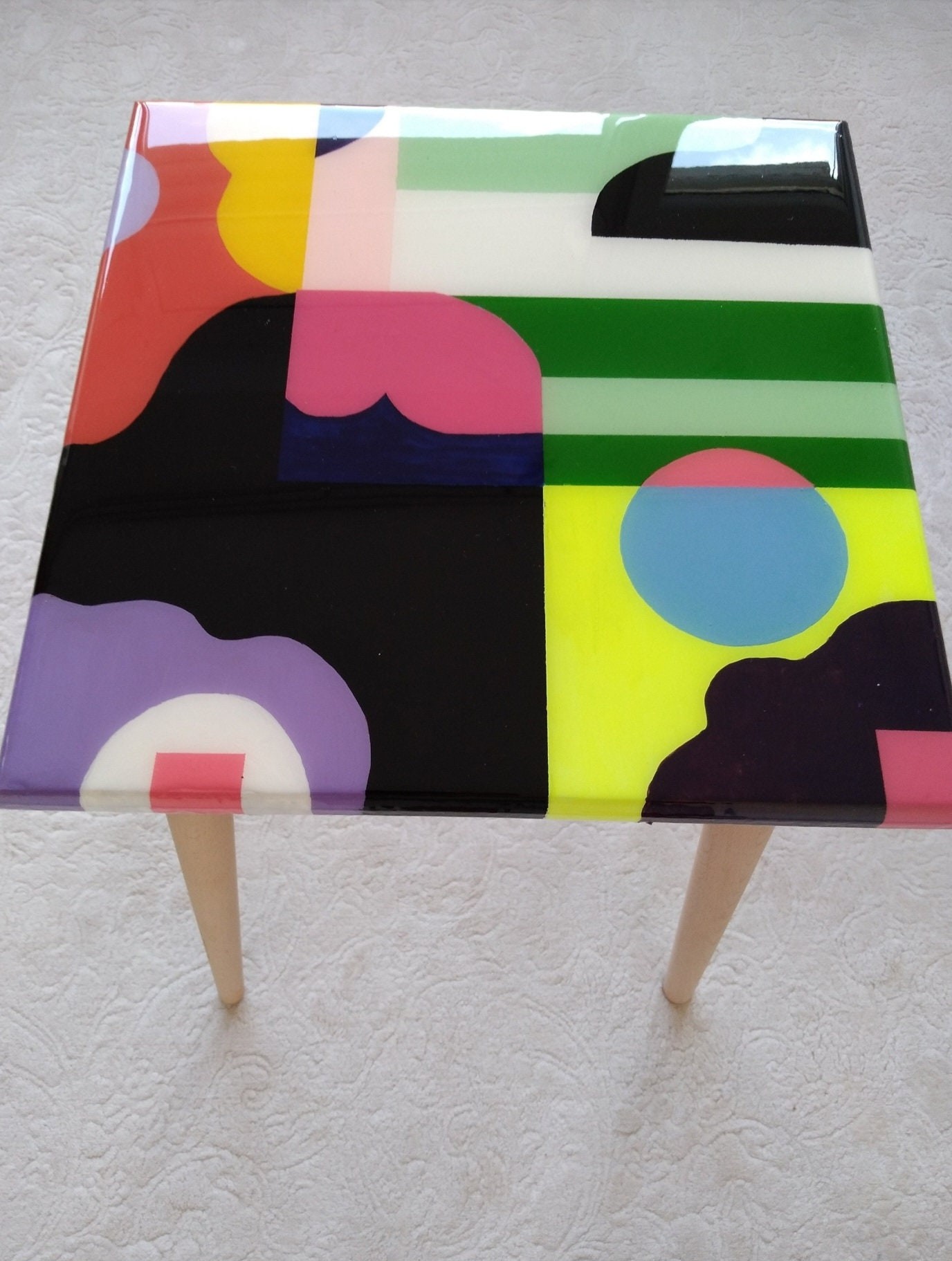 Artistic Abstract Colorful Black Epoxy Resin Coffee Table, Modern Unique Design Pink Stylish Painted Legs Cool Cute Handmade Sofa End Table