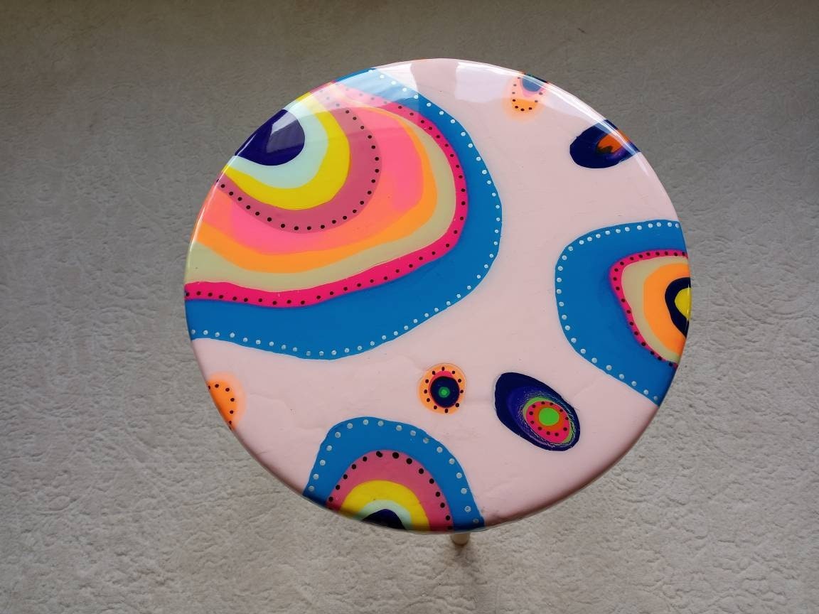 Vibrant Resin Colorful Flower Side End Coffee Table,Rainbow Funky Groovy Retro Modern Unique Abstract Sofa Art Design Cool Chic Epoxy Table