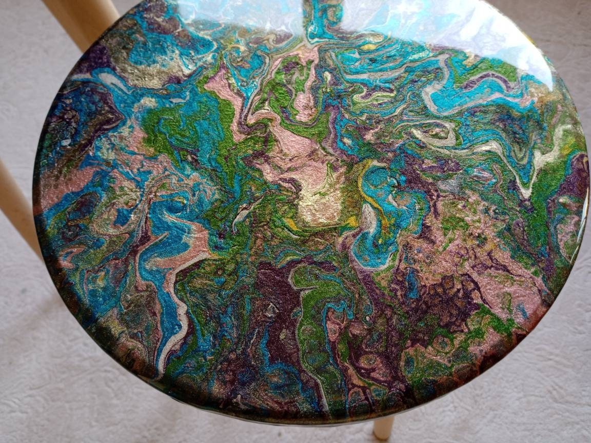 Round Small Abstract Resin Cute Side Coffee Tables, Modern Unique Wooden Colorful Blue Green Furniture End Sofa Epoxy Cool Art Bedside Table