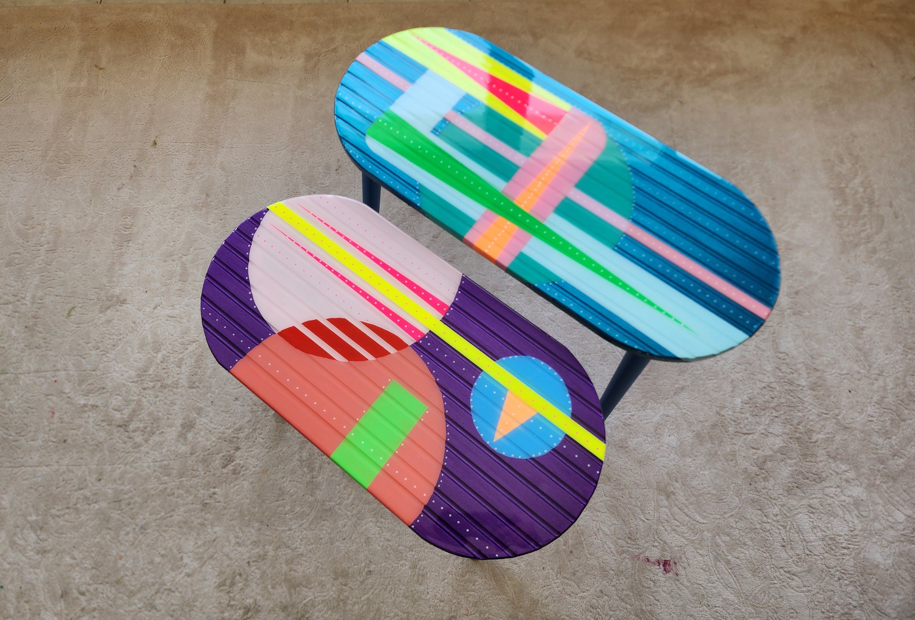 Oval Retro Abstract Modern Epoxy Resin Side Funky Coffee Tables,Colorful Vintage Pop Art Geometric Purple Blue Cool Bedside Center Art Table