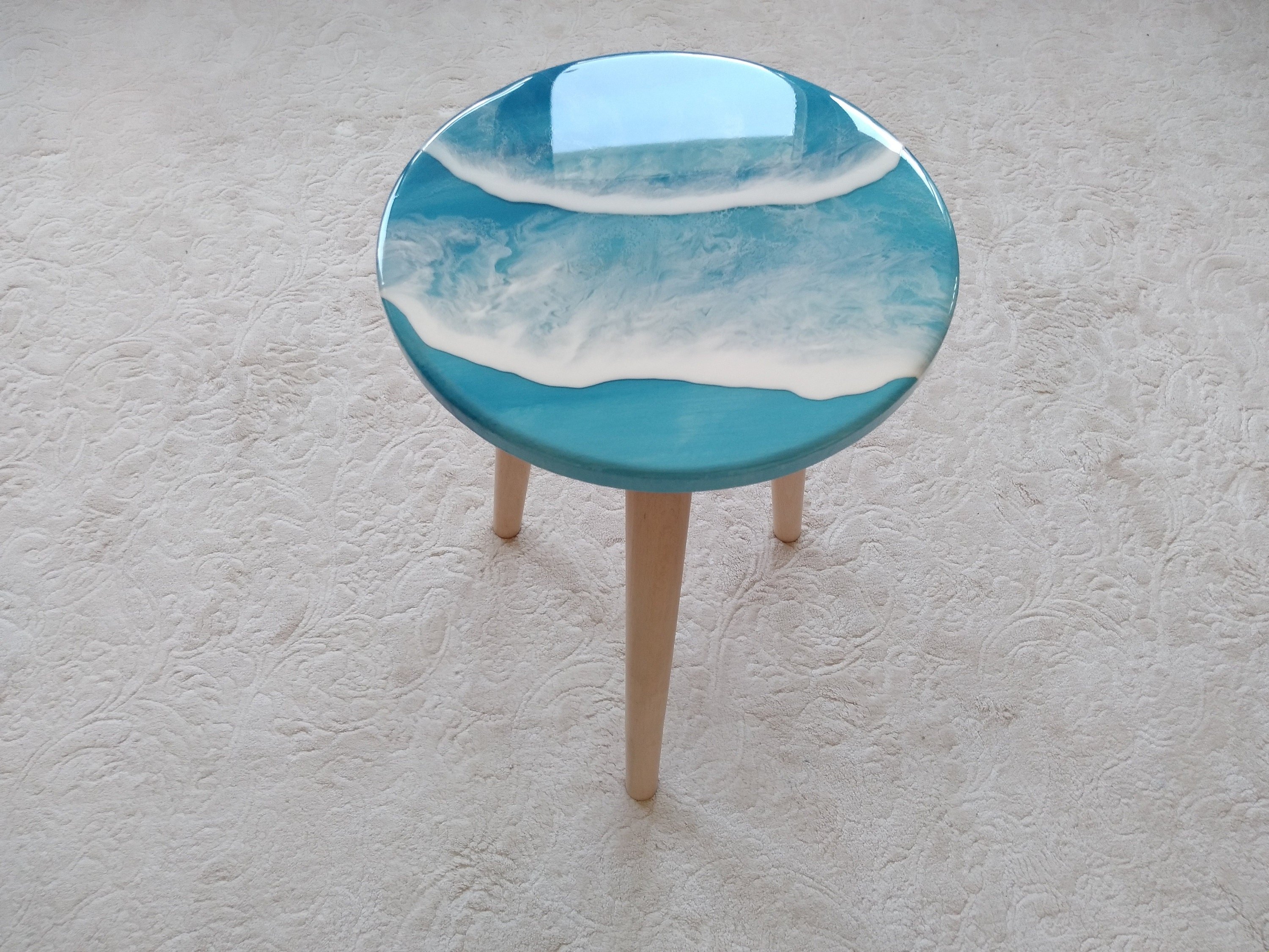 Round Small Resin Ocean Wave Coffee Table, Modern Blue Wooden Wood Side Sofa End Unique Coffee Table,Living Room, Bedroom Bedside Art Table