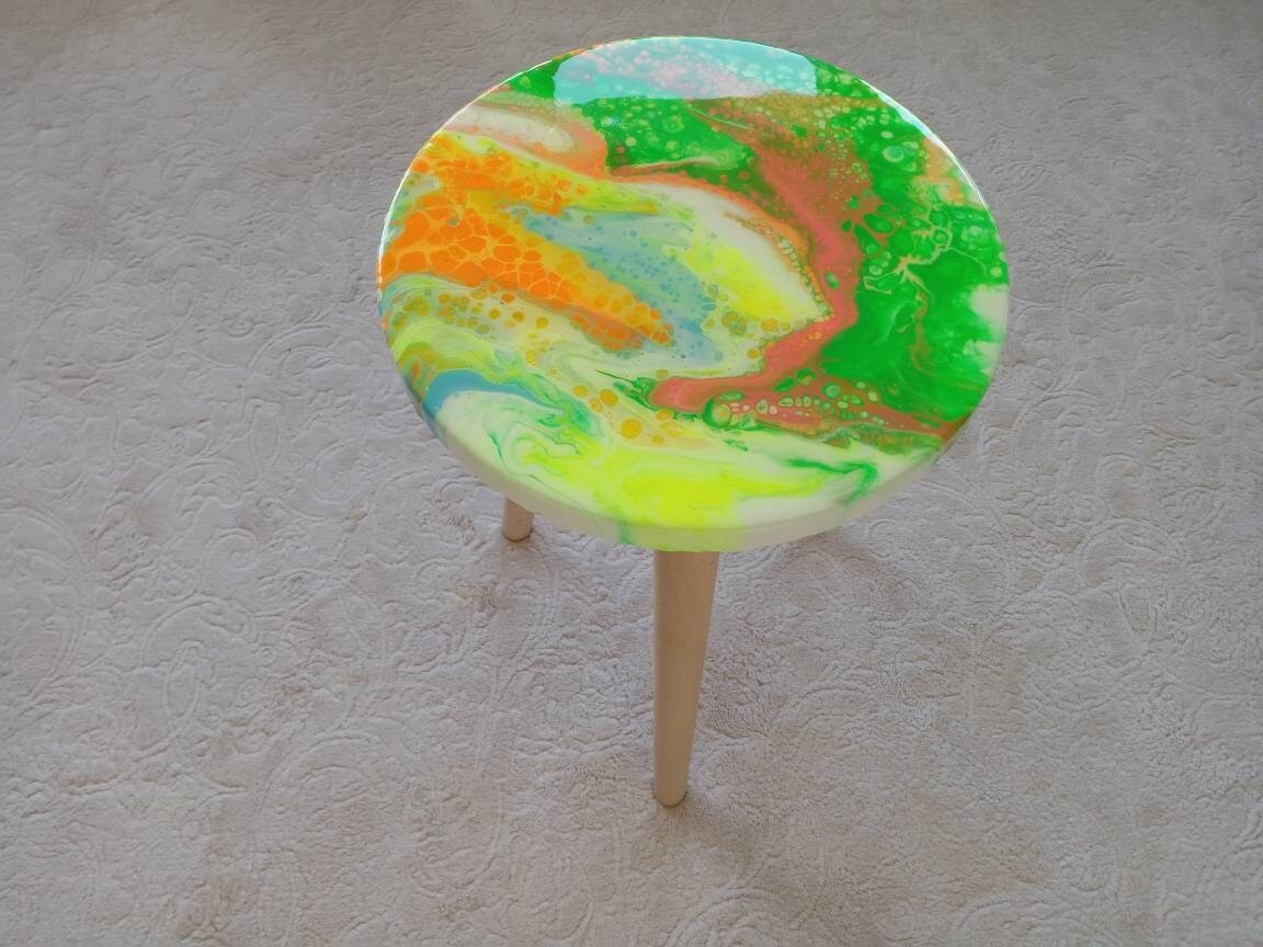 Colorful Resin Sofa Side Coffee Table,Modern Unique Green Bedside Boho Abstract Epoxy Wood Wooden End Cool Living Room Bedroom Center Table